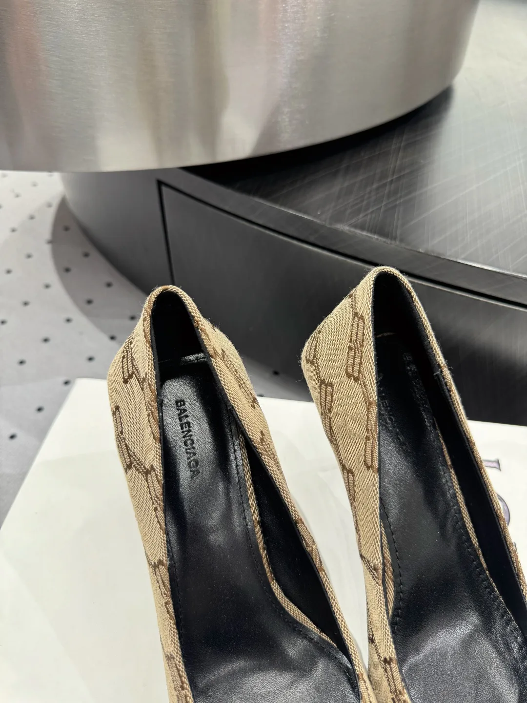 Туфли Женские Balenciaga 30725