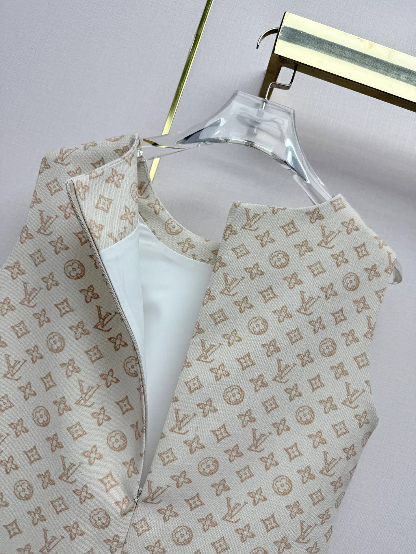 Платья Женские Louis Vuitton 12689496