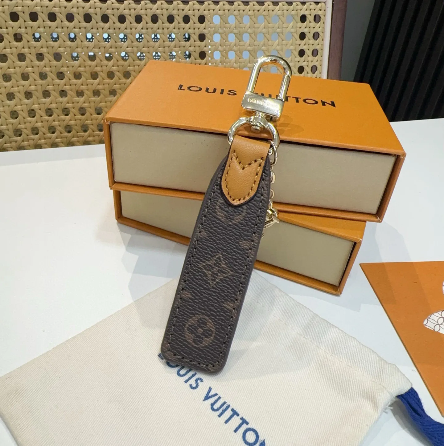 Ключницы Louis Vuitton 822792