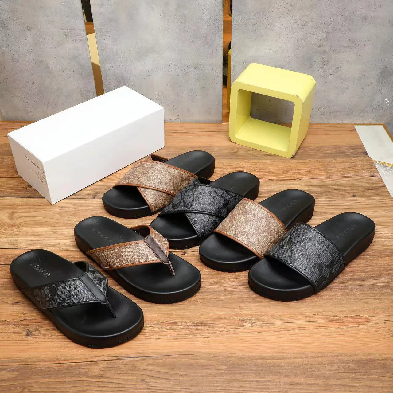 Шлепанцы Женские Coach 72087