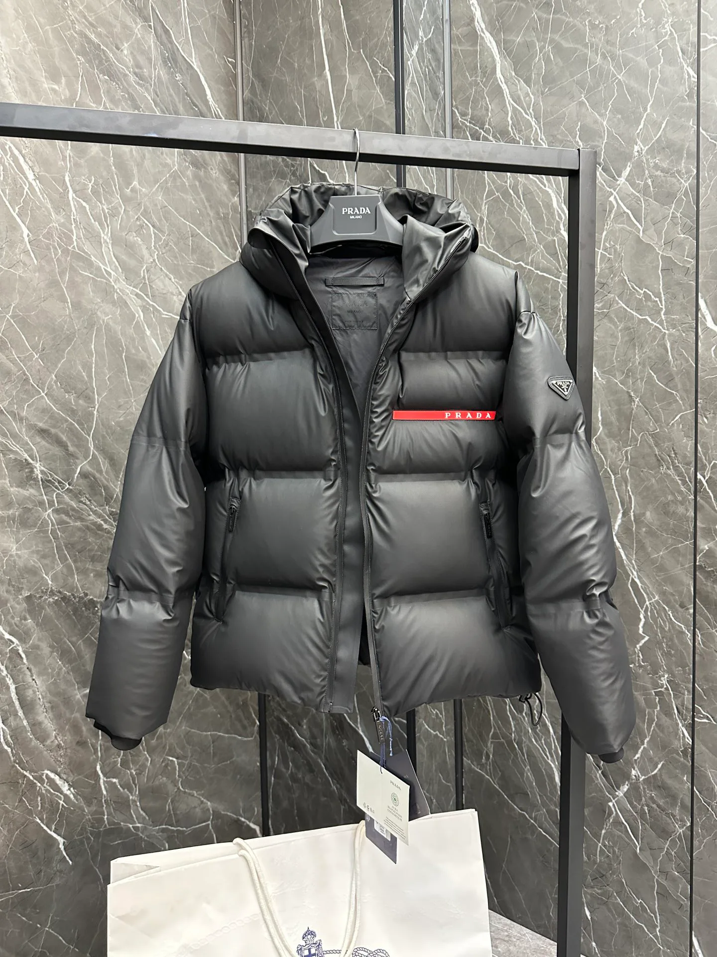 Куртки И Пуховики Мужские Prada 18184555