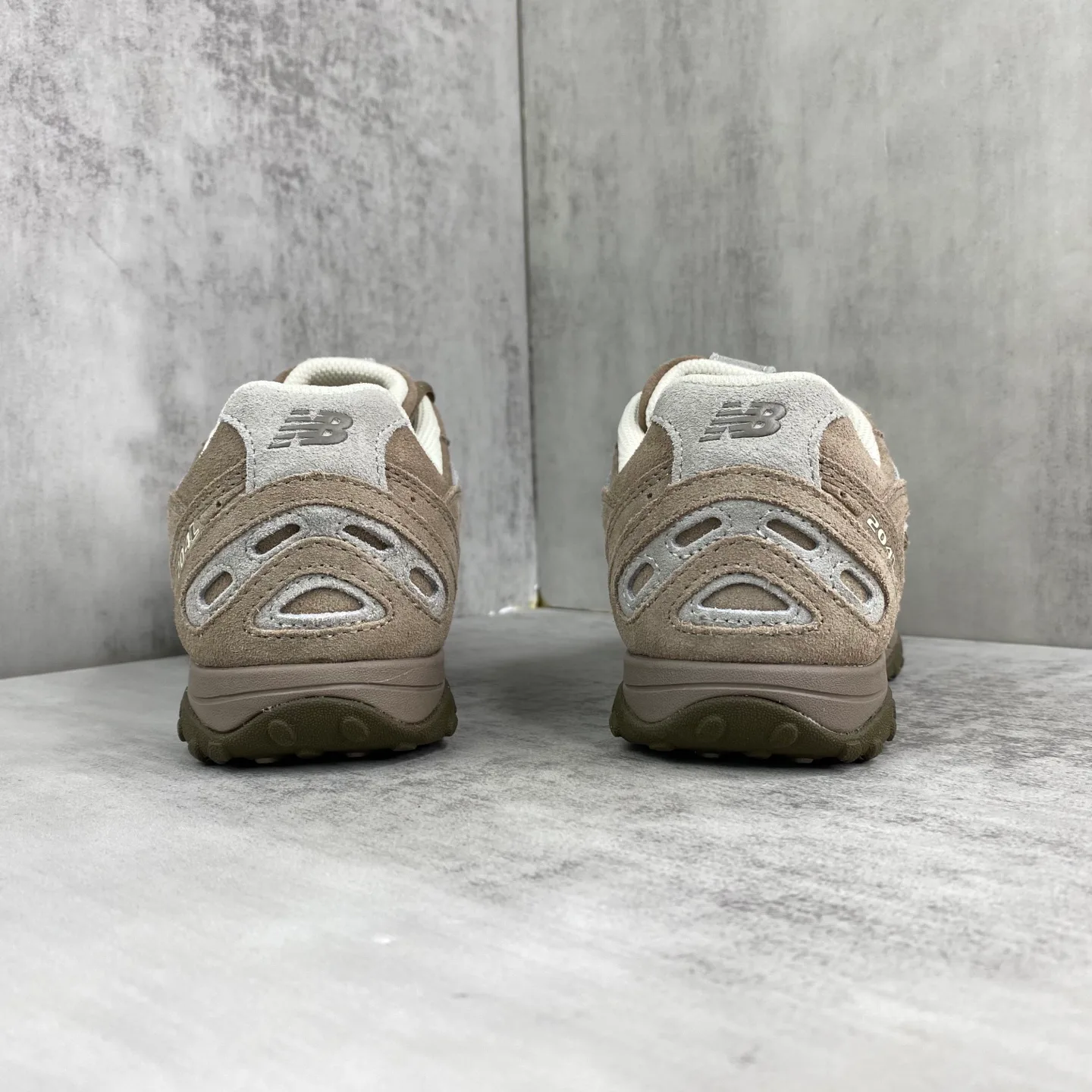 Кроссовки Женские New Balance 17963596