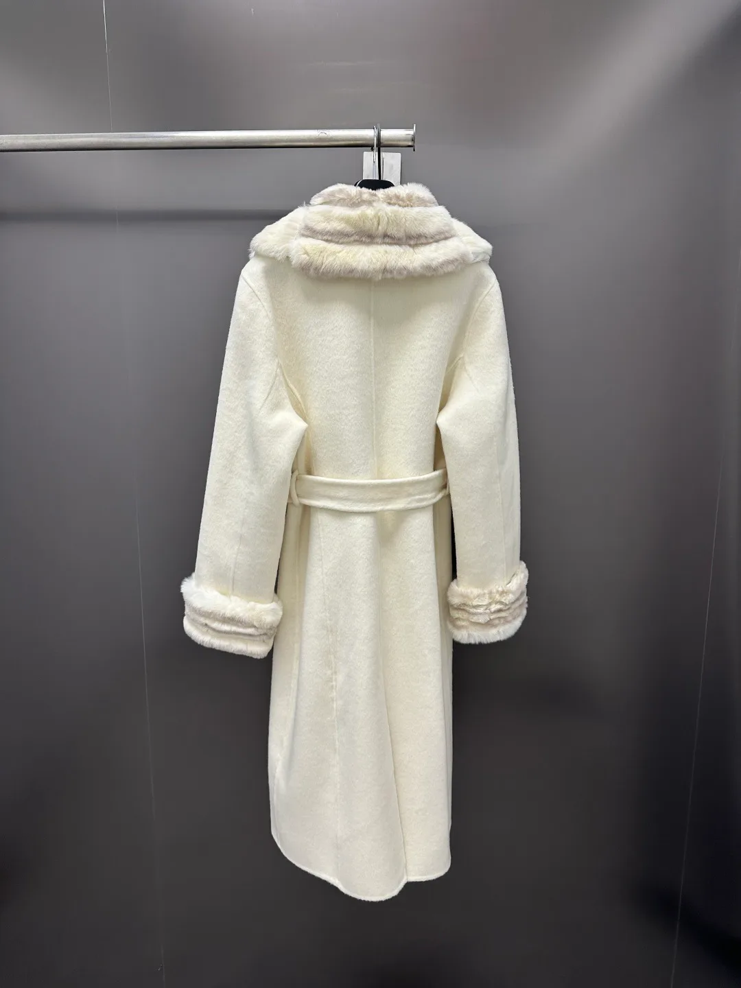 Пальто Женские Max Mara 18761539