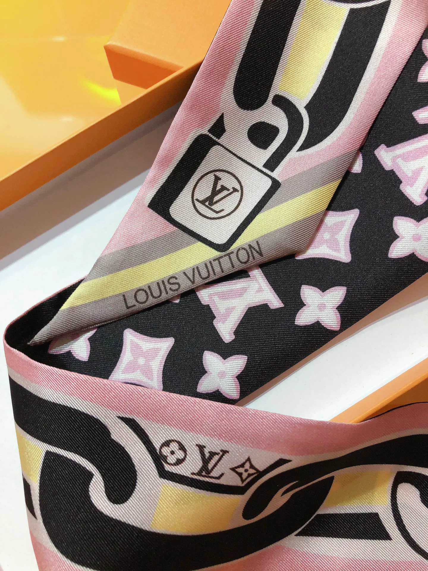 Платки Louis Vuitton 5445796