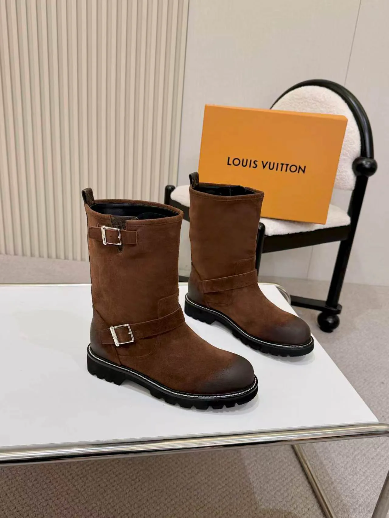Ботинки Женские Louis Vuitton 19597312