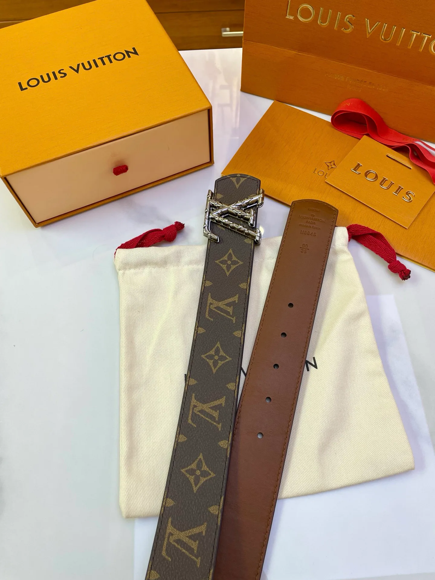 Ремни Louis Vuitton 11406577