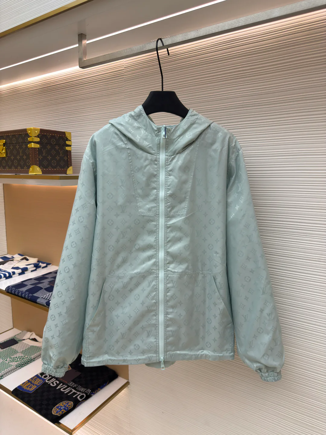 Куртки И Пуховики Мужские Louis Vuitton 9693475