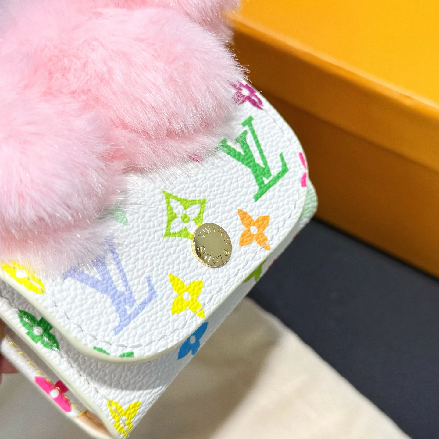 Ключницы Louis Vuitton 17886413