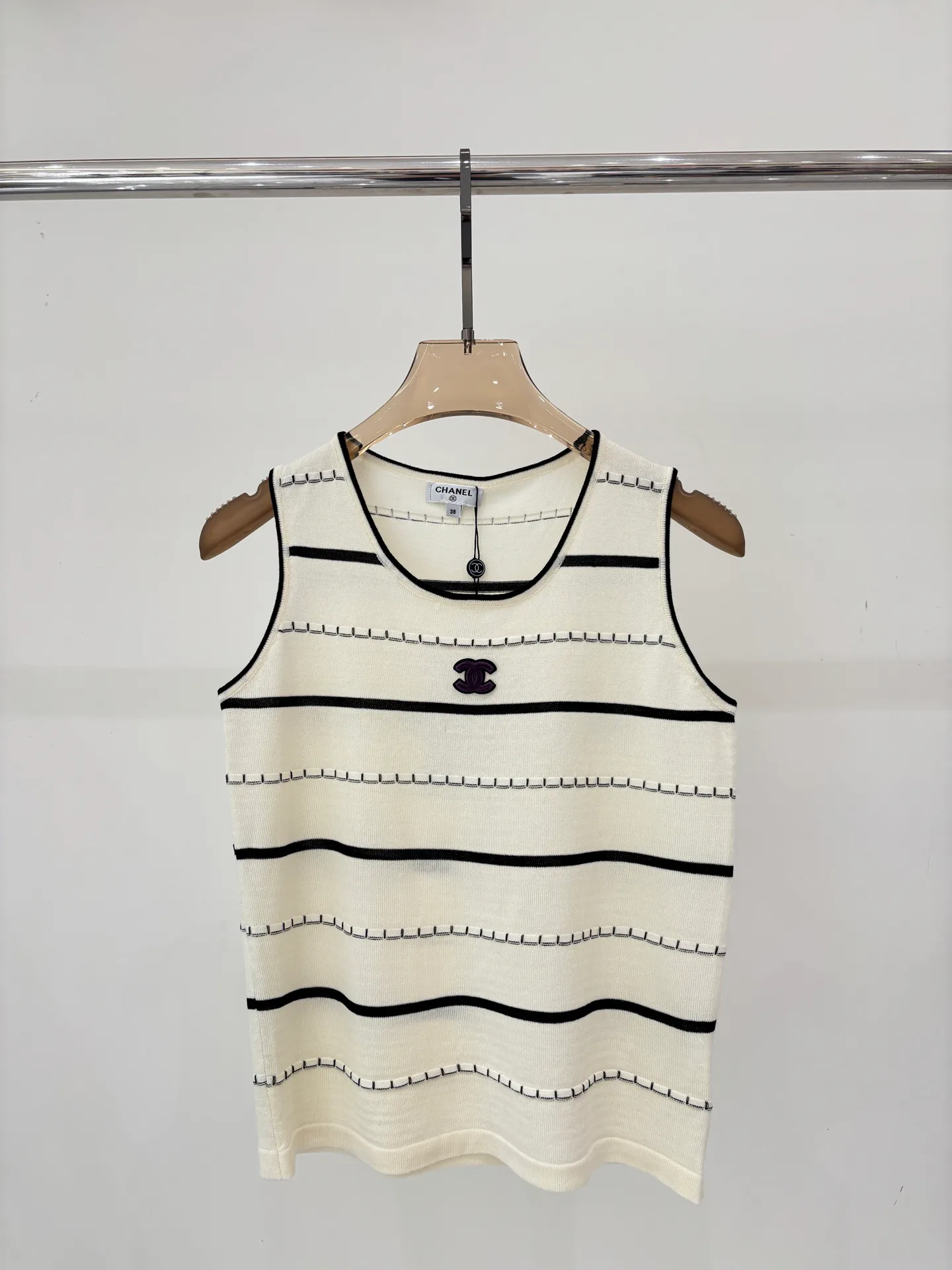 Жилеты Женские Chanel 11239612