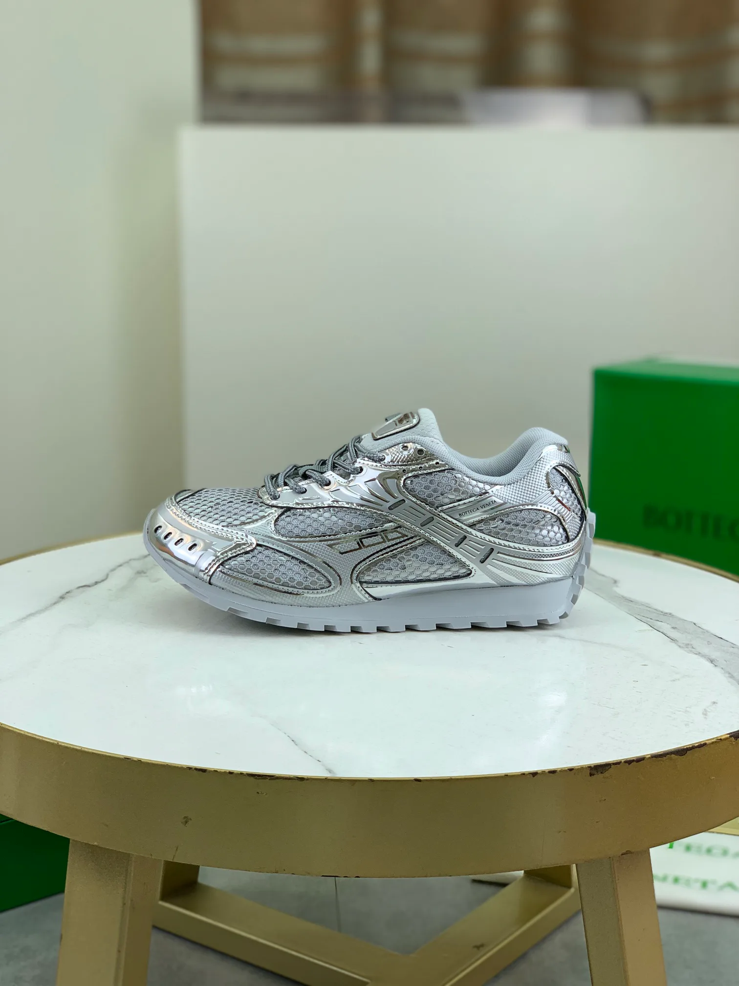 Кроссовки Женские Bottega Veneta 18365181