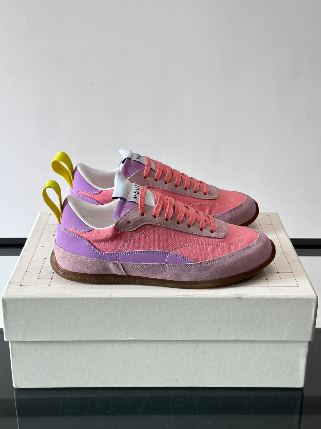 Кроссовки Женские Alexander Mcqueen 11228436
