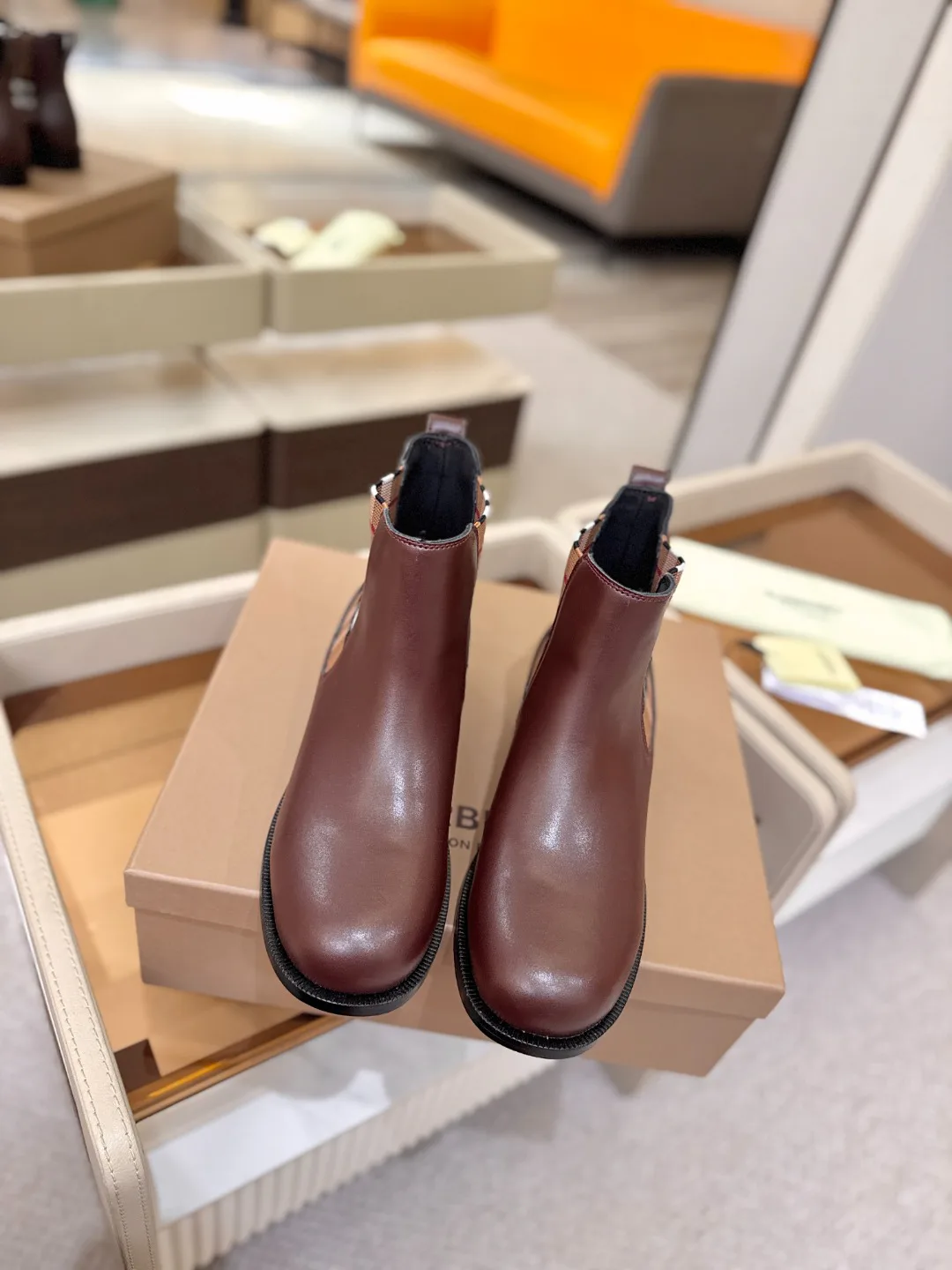 Ботинки Женские Burberry 19807814