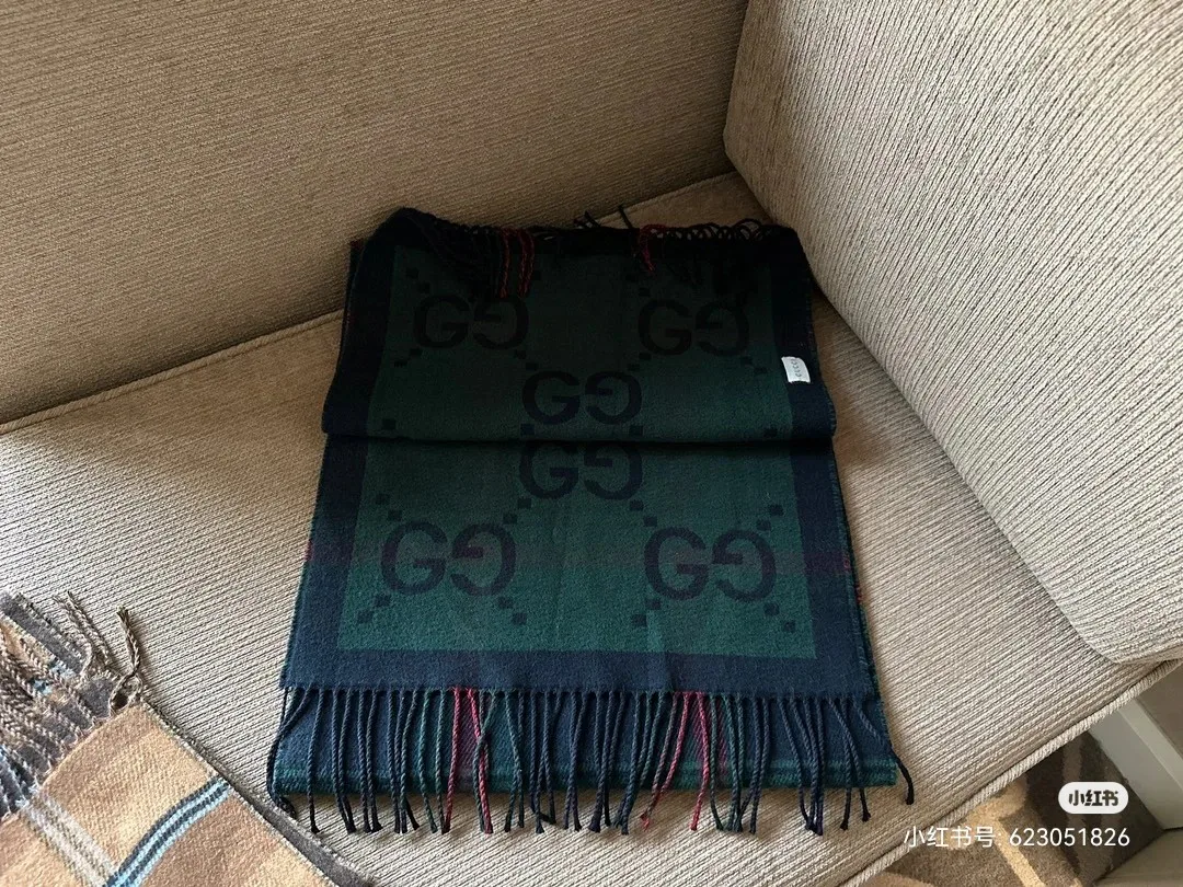 Шарфы Gucci 1174061