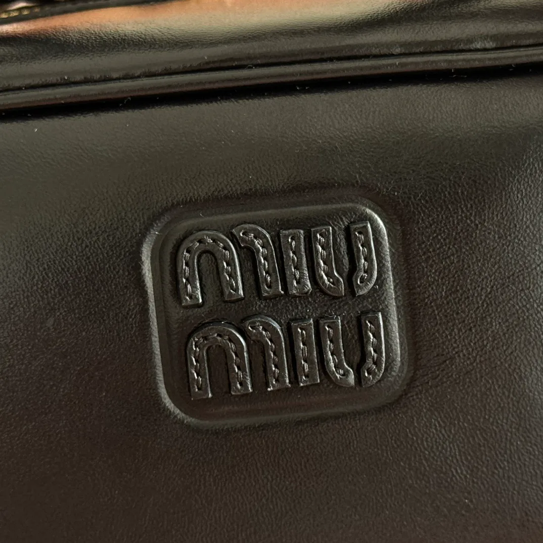 Классические Сумки Женские Miu Miu 61135