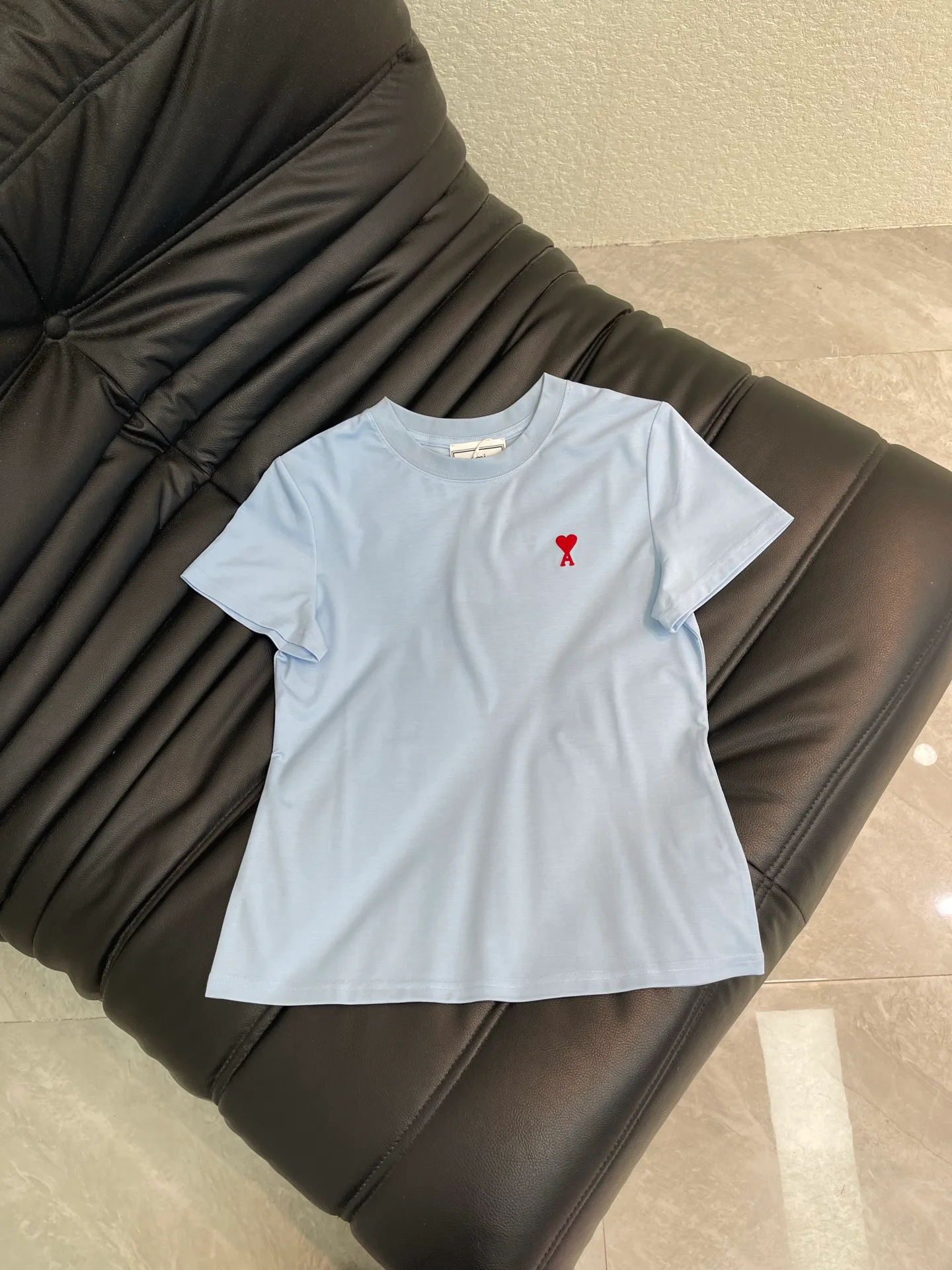 Футболки Женские Ami Paris 11569370