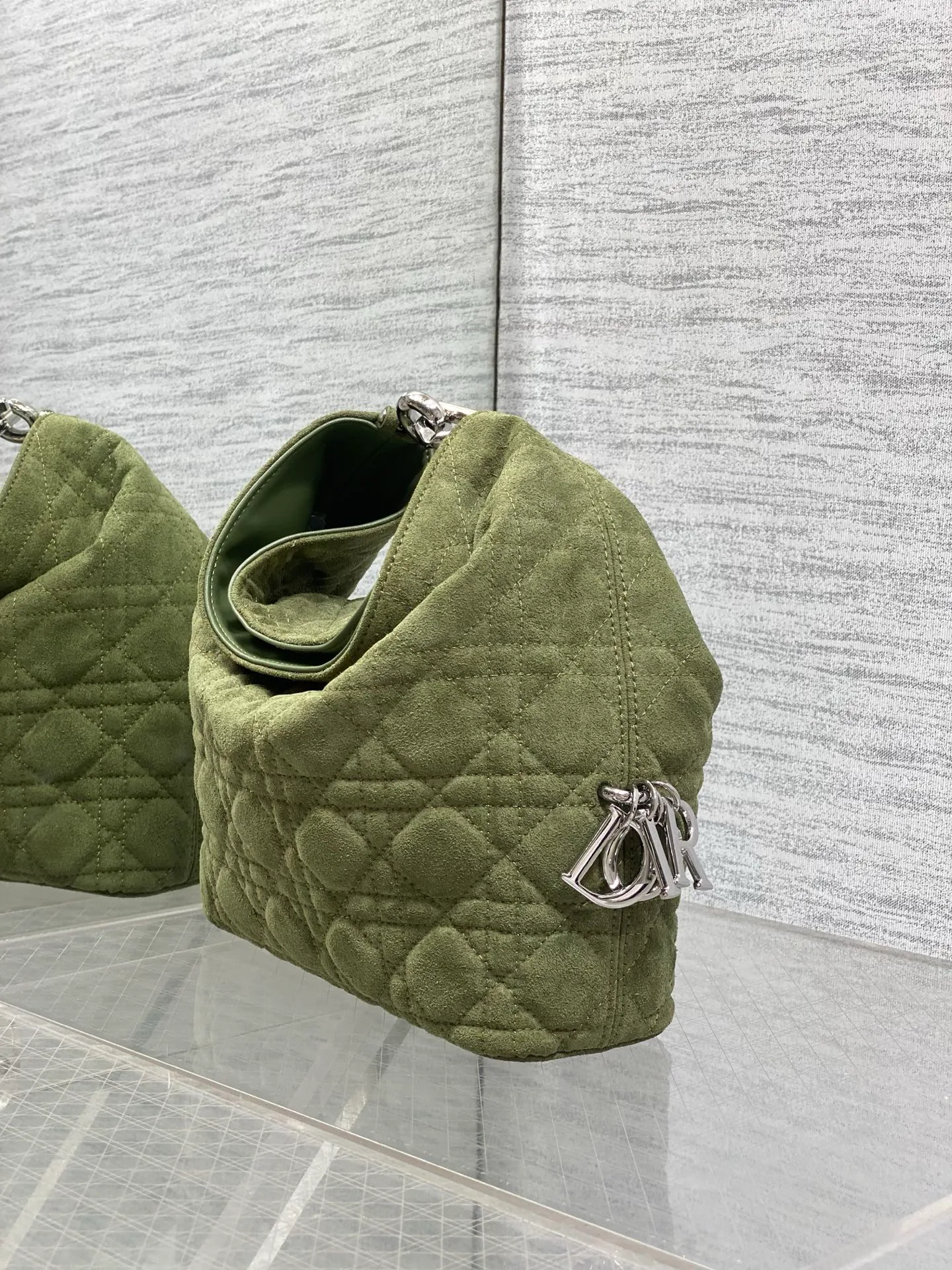 Классические Сумки Женские Christian Dior 18242097