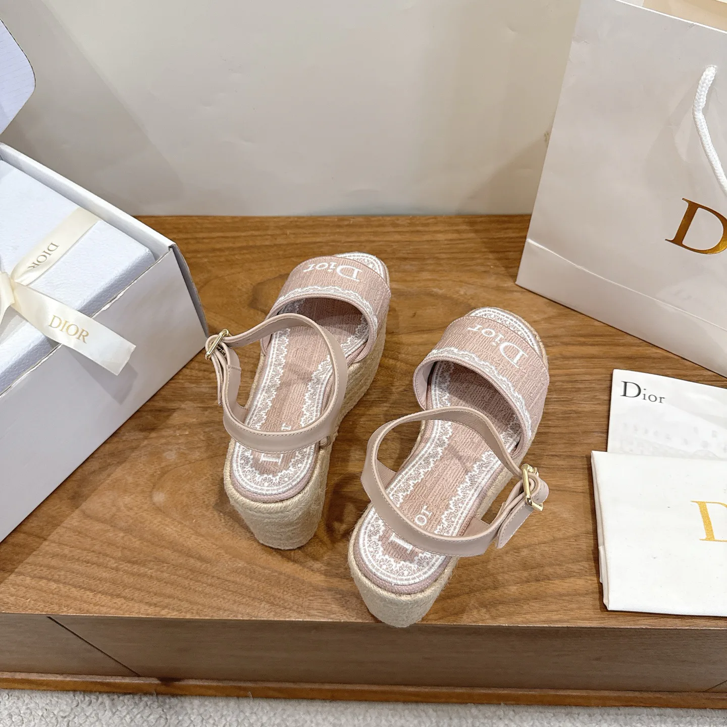 Босоножки Женские Christian Dior 17947075