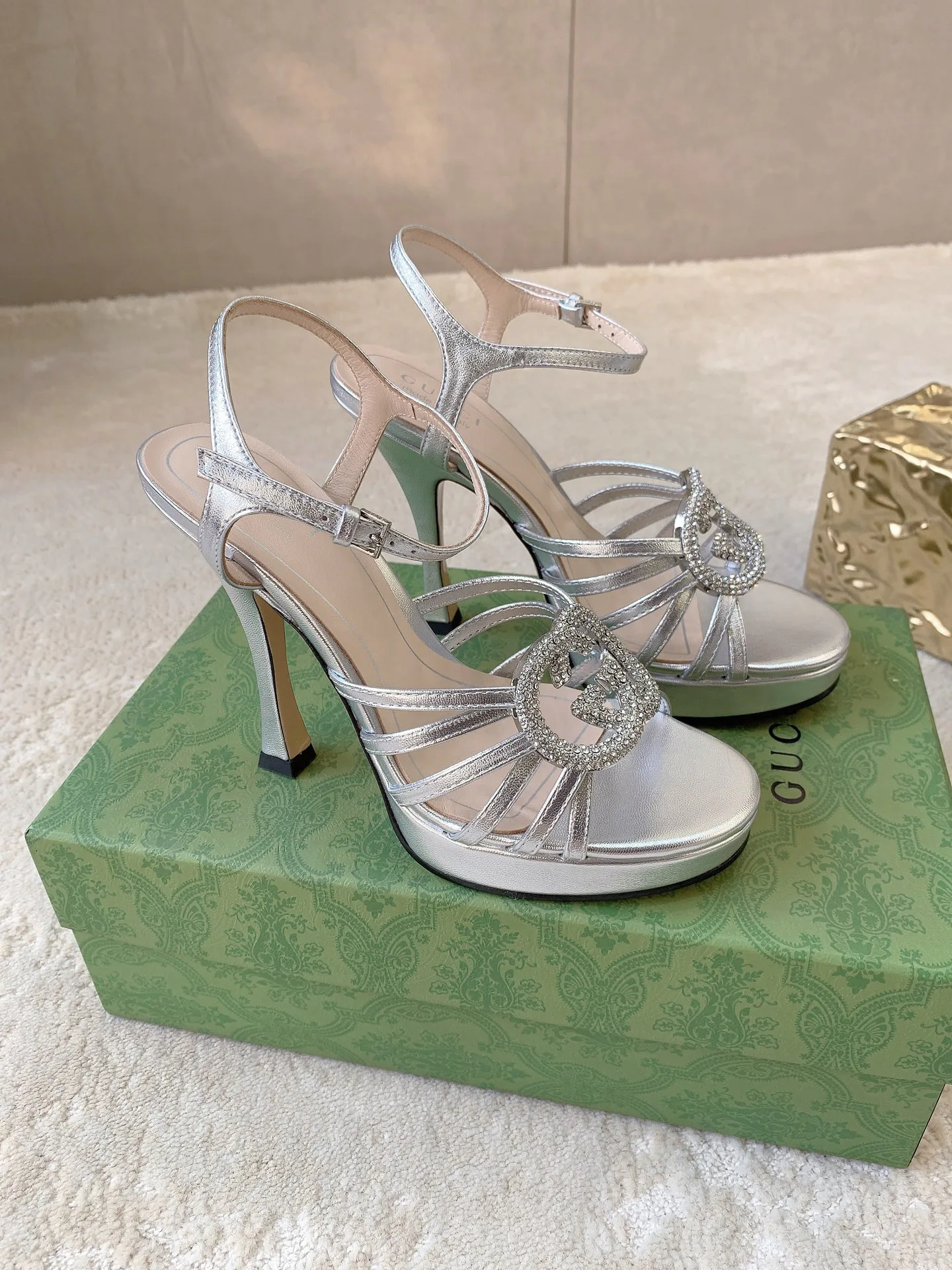 Босоножки Женские Gucci 819785