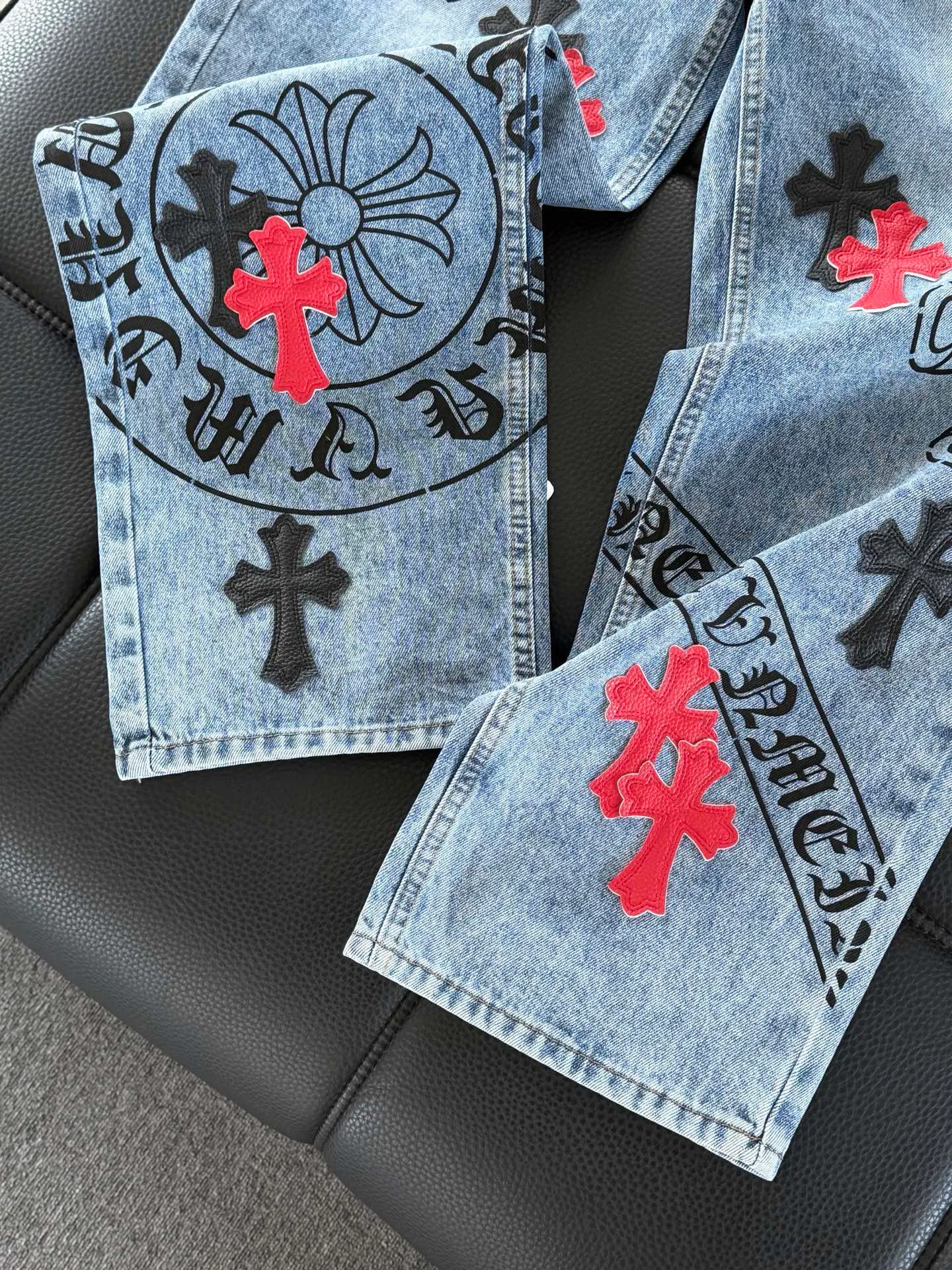Джинсы Женские Chrome Hearts 3375346