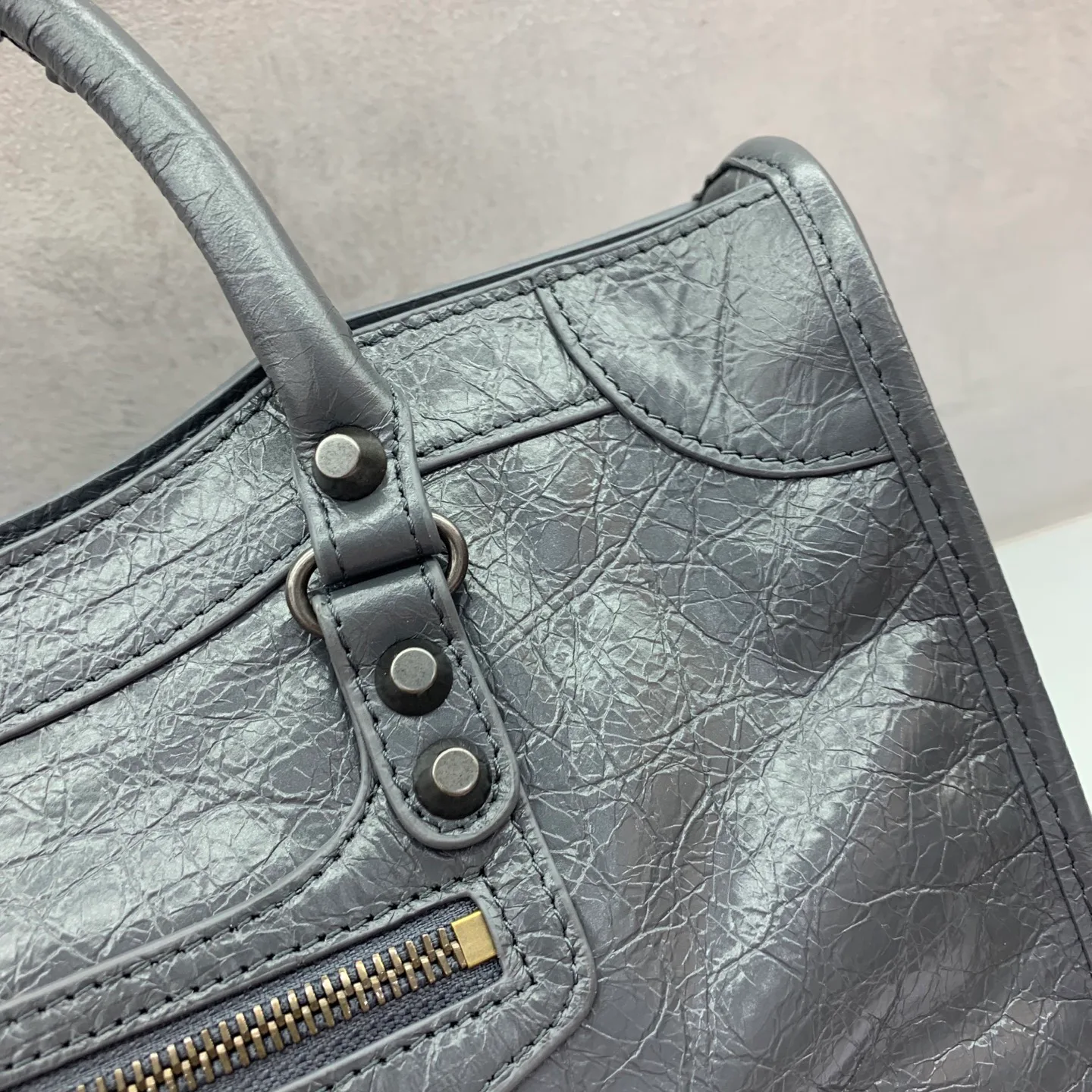 Классические Сумки Женские Balenciaga 18136151
