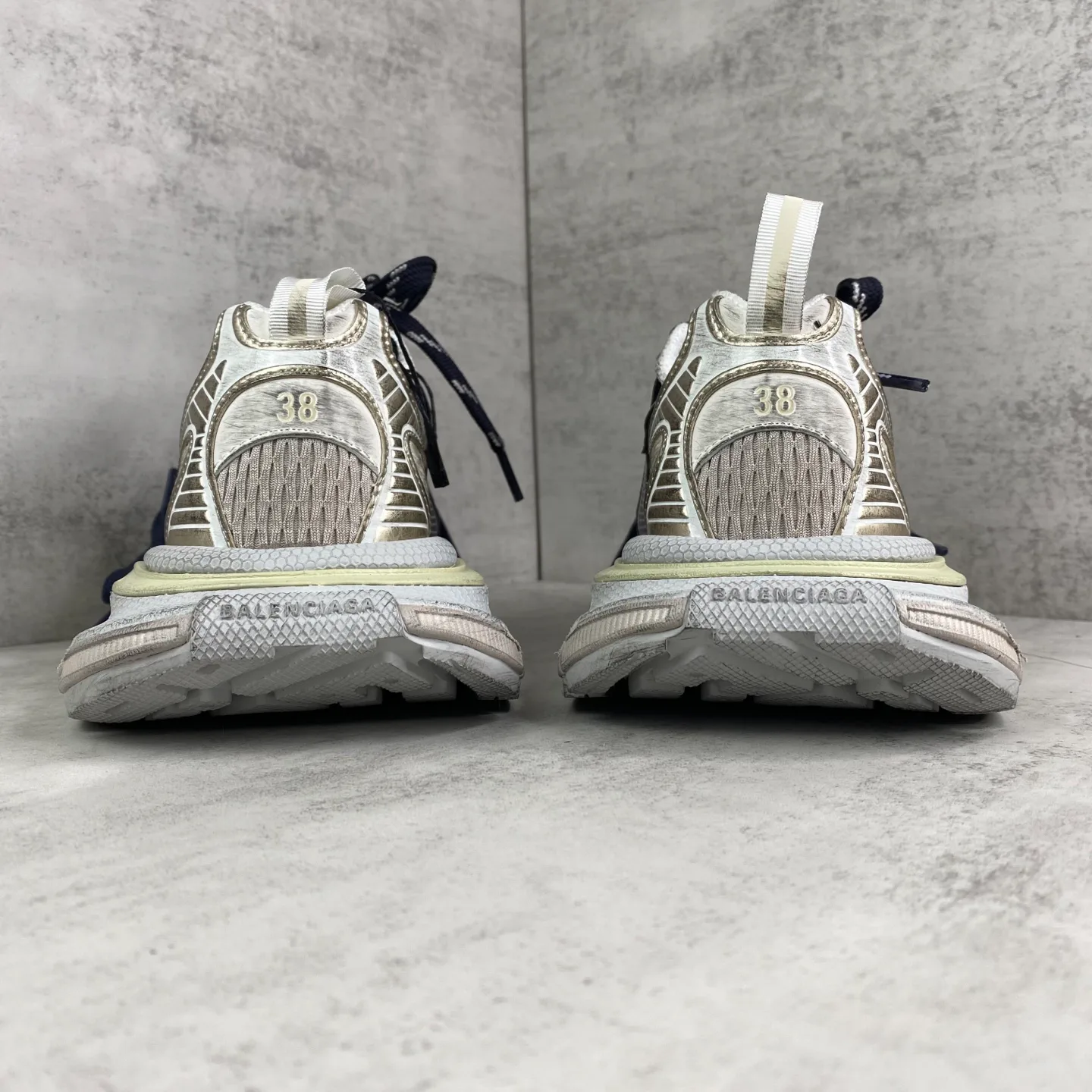 Кроссовки Женские Balenciaga 18781694