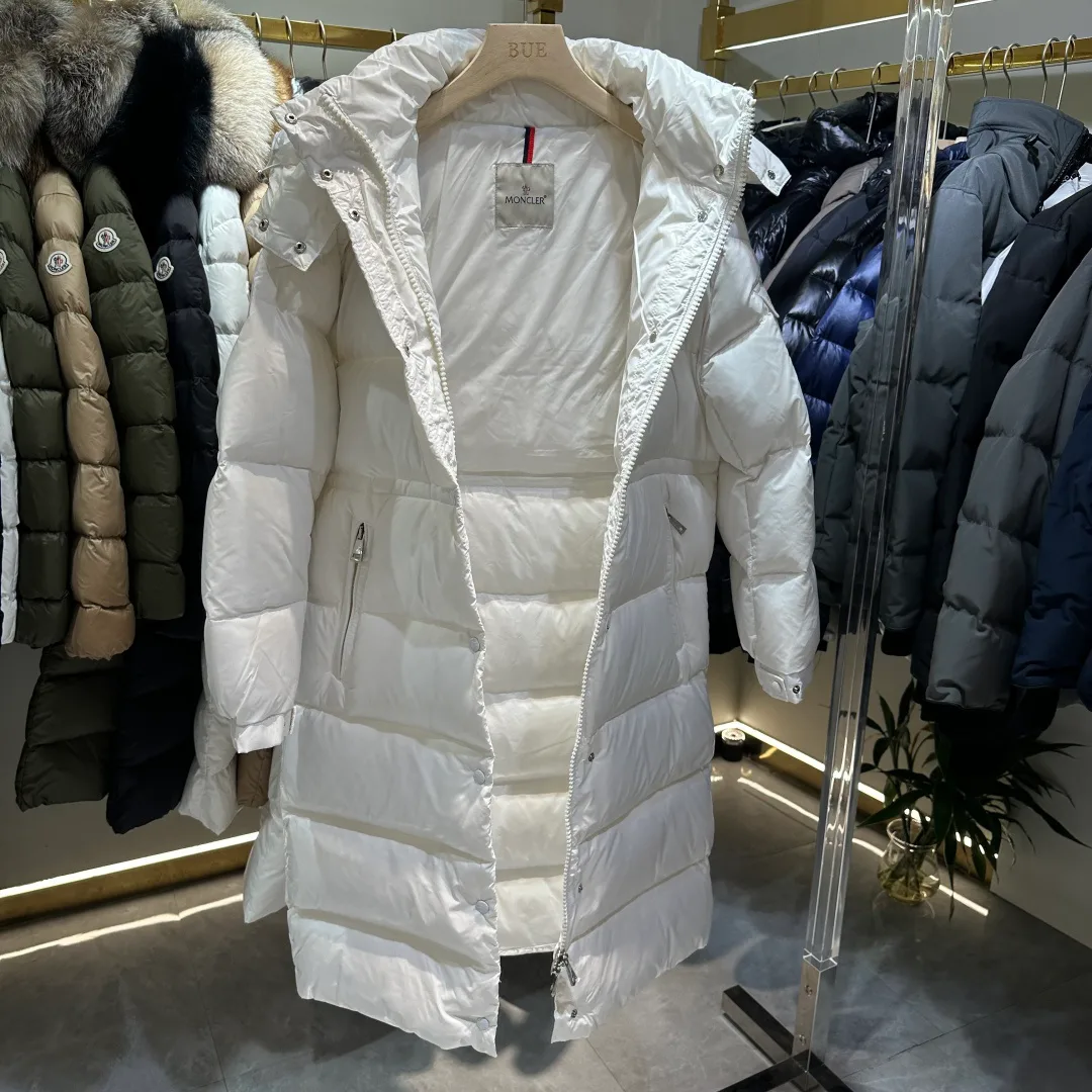 Куртки И Пуховики Женские Moncler 19323602