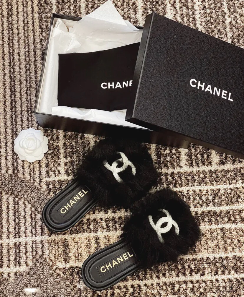 Тапочки Женские Chanel 18549704