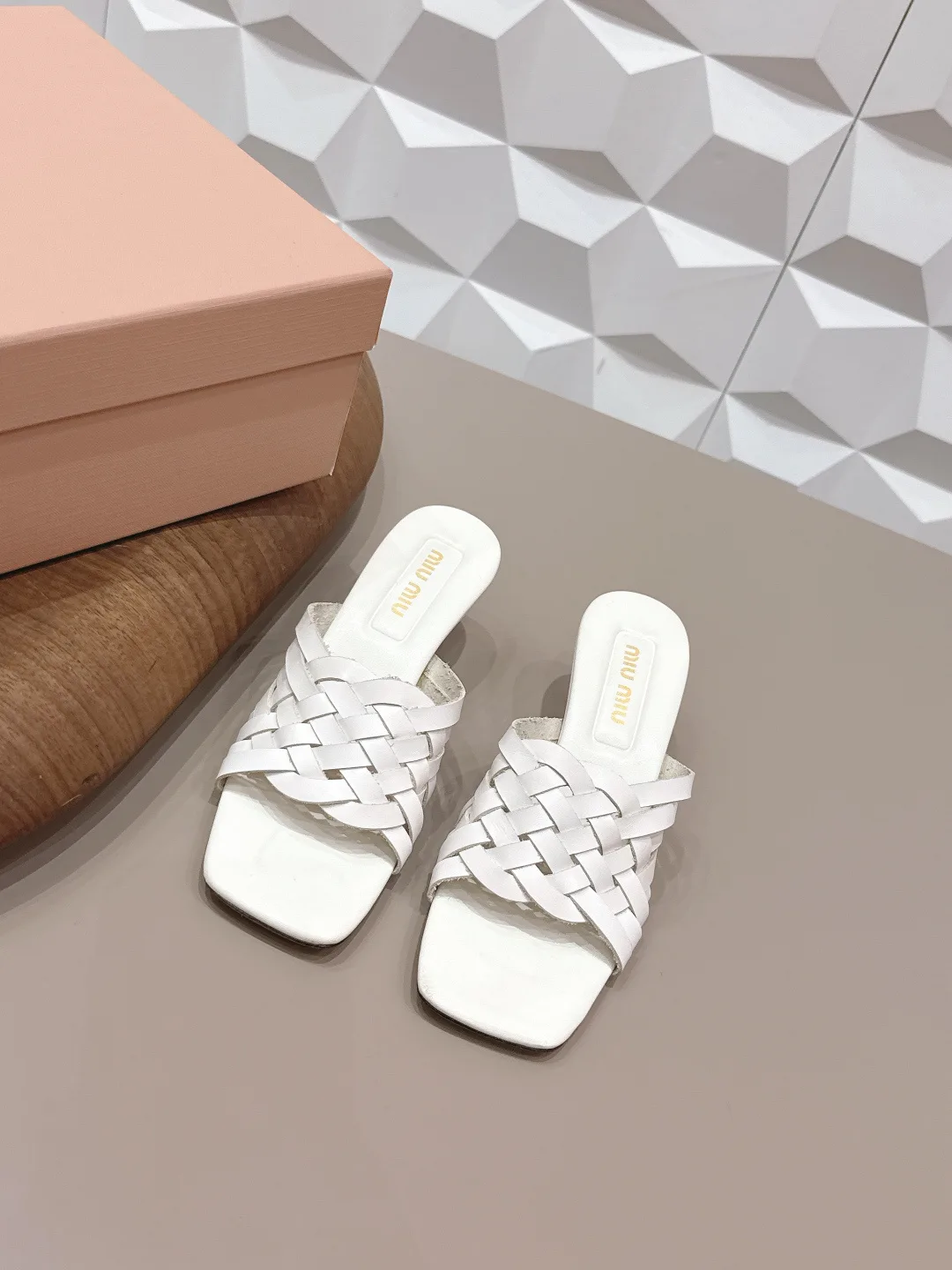 Босоножки Женские Miu Miu 10065981