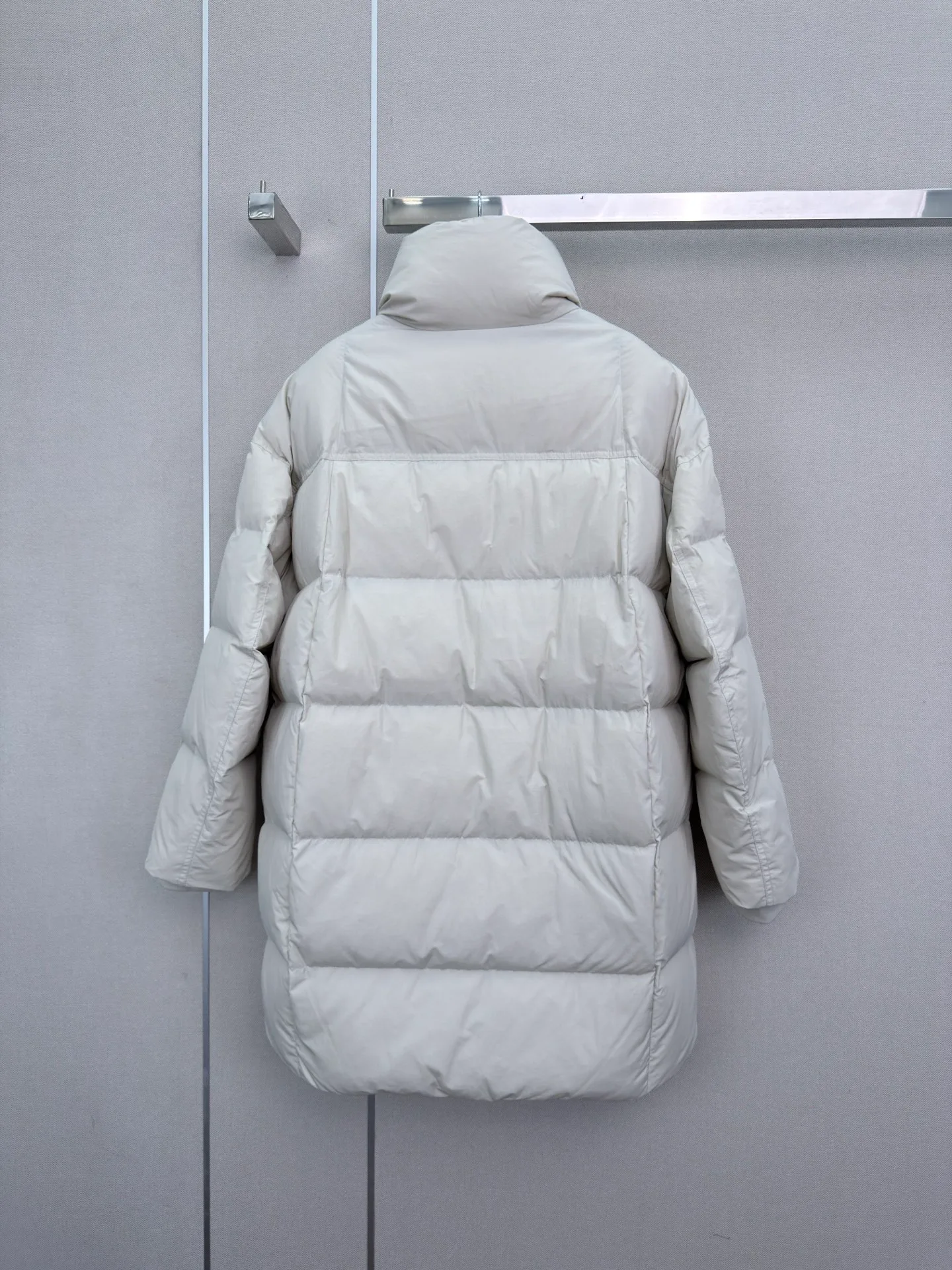 Куртки И Пуховики Женские Prada 18402406