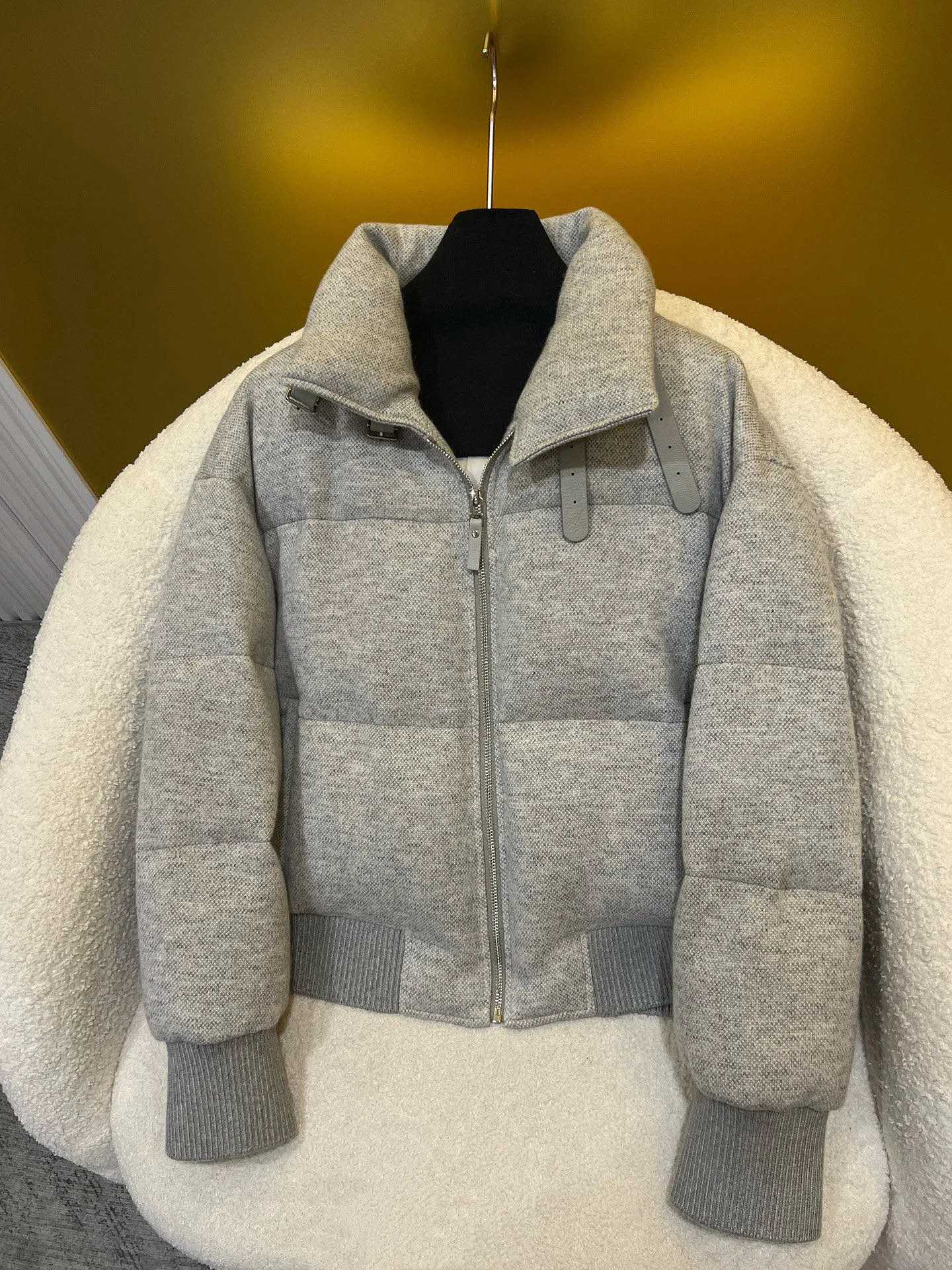 Куртки И Пуховики Женские Loro Piana 19338805