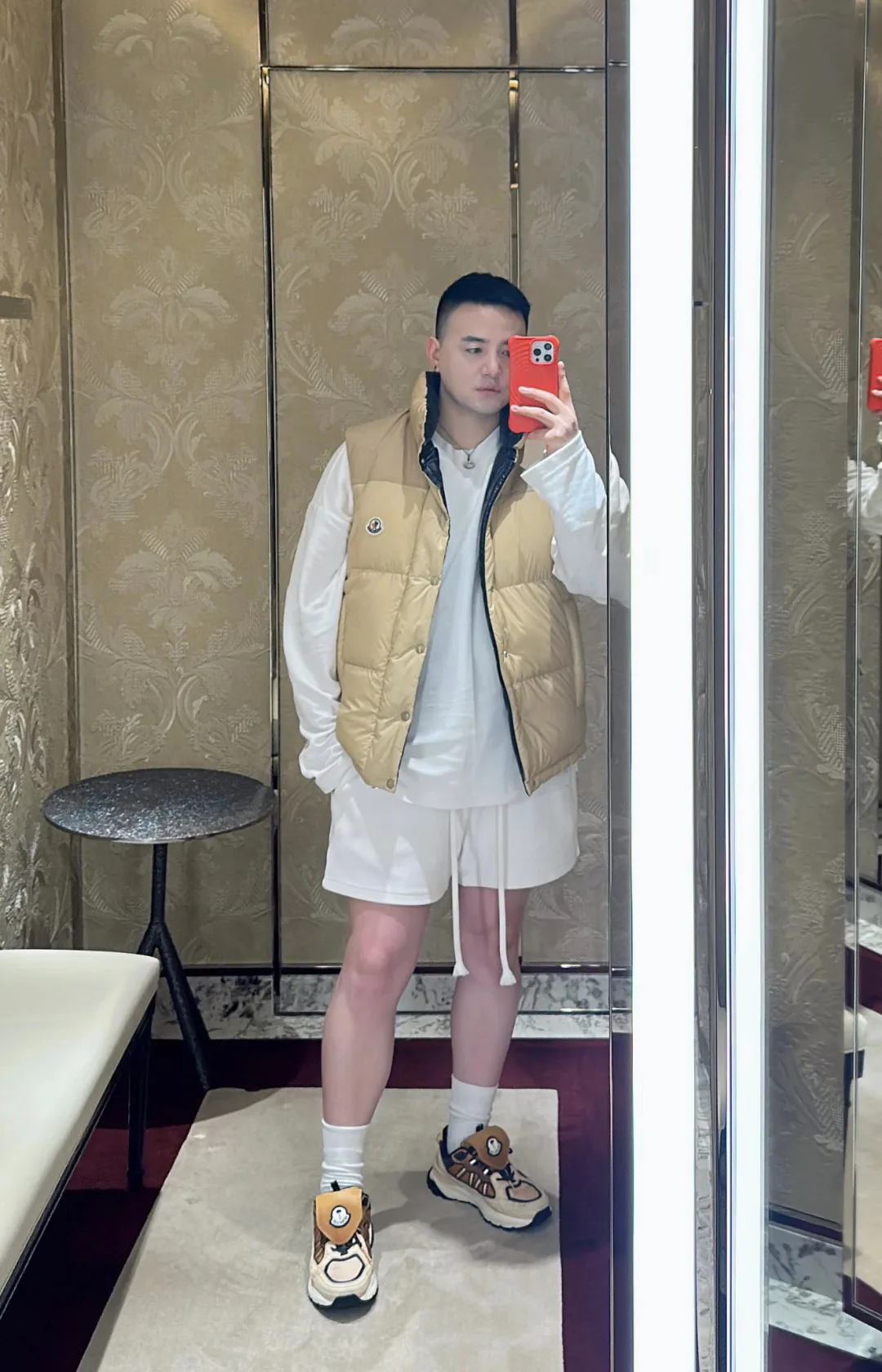 Куртки И Пуховики Мужские Moncler 723437