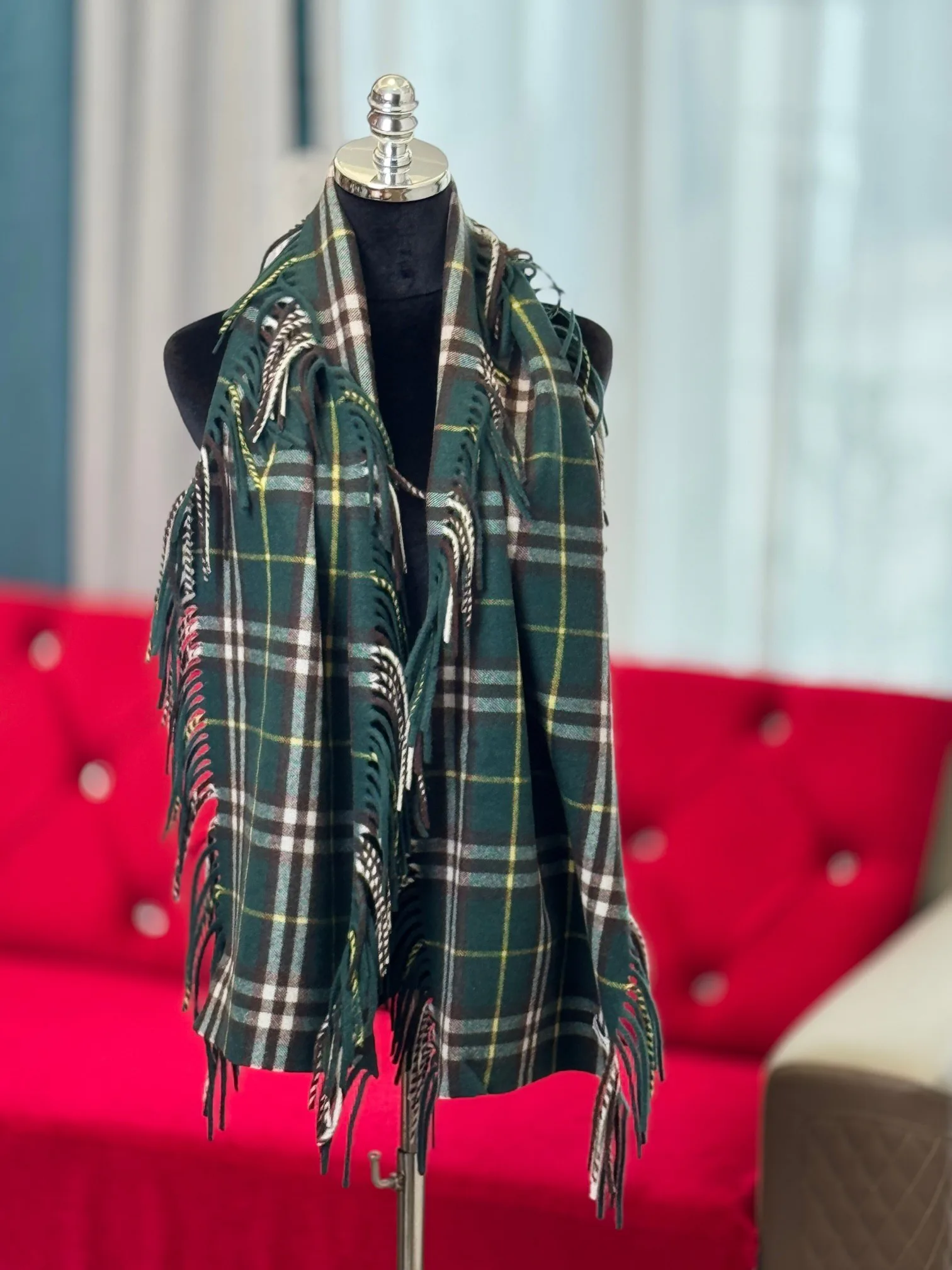 Шарфы Burberry 18287475