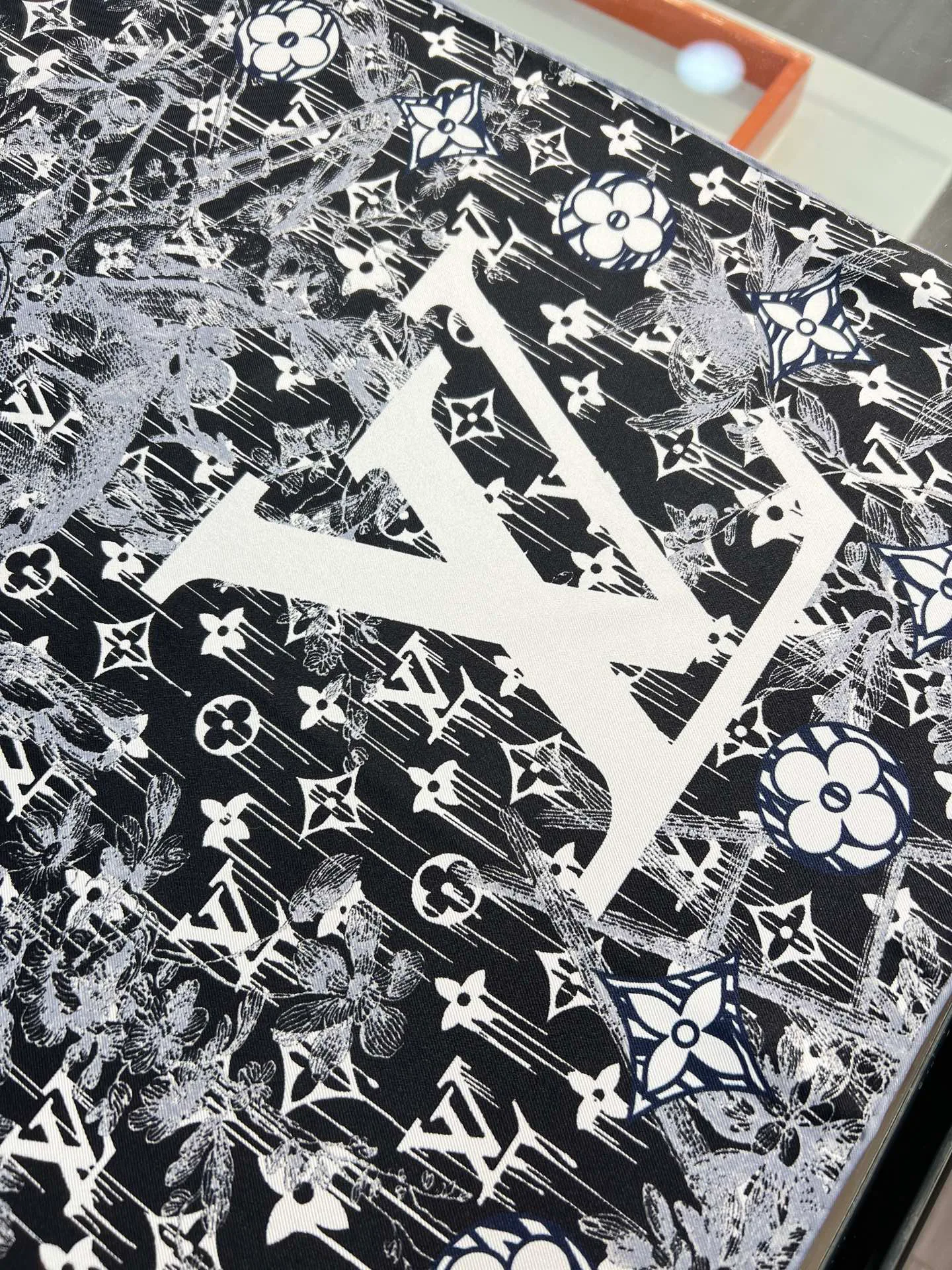 Шарфы Louis Vuitton 1227378