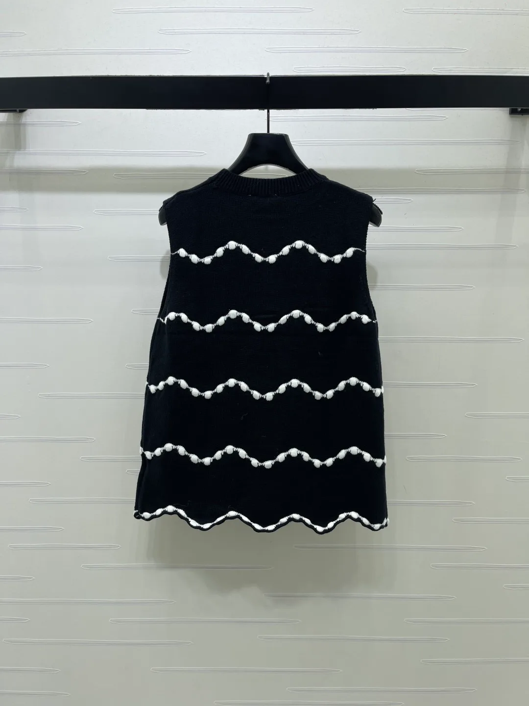 Жилеты Женские Chanel 19098335