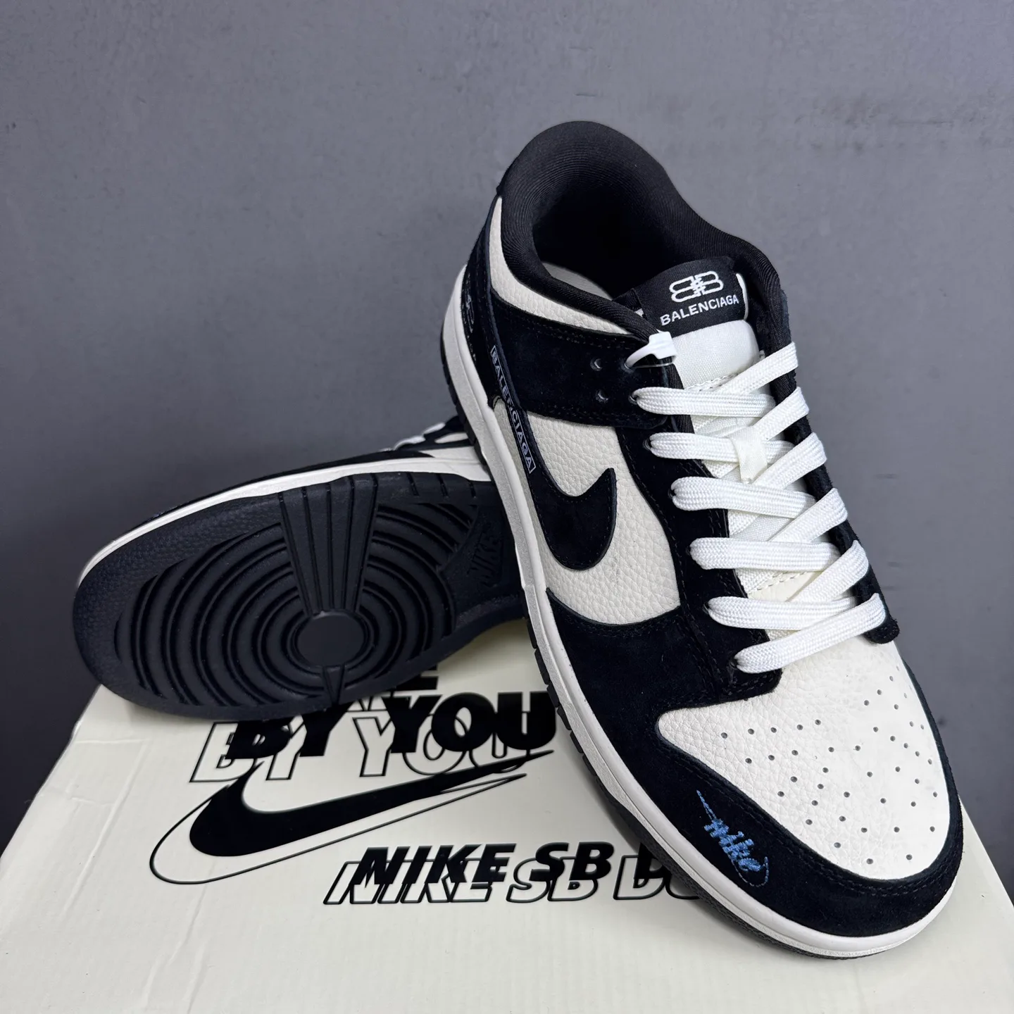 Кроссовки Женские Nike 374053