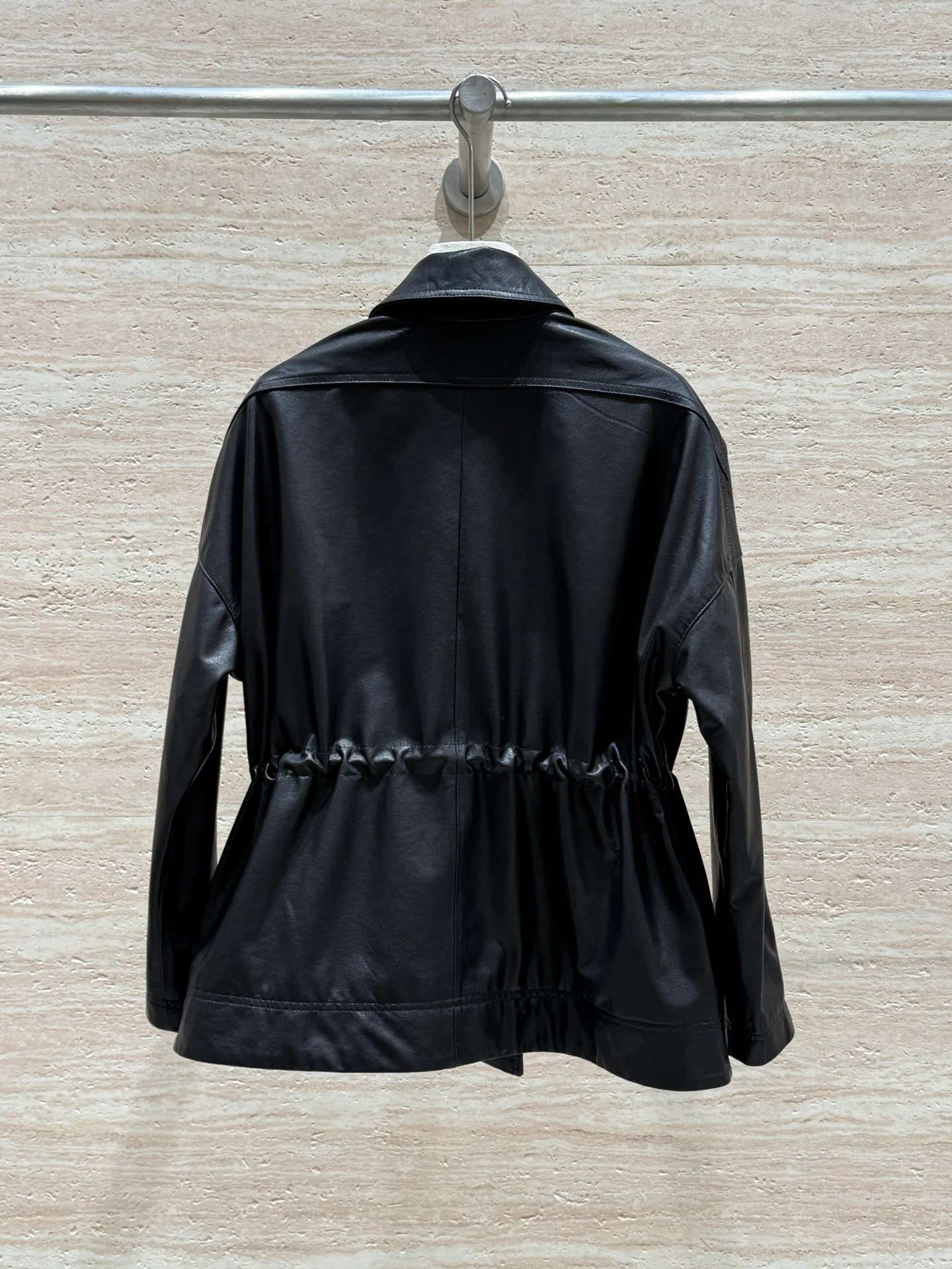 Кожаные Куртки И Дублёнки Женские Chanel 11695409