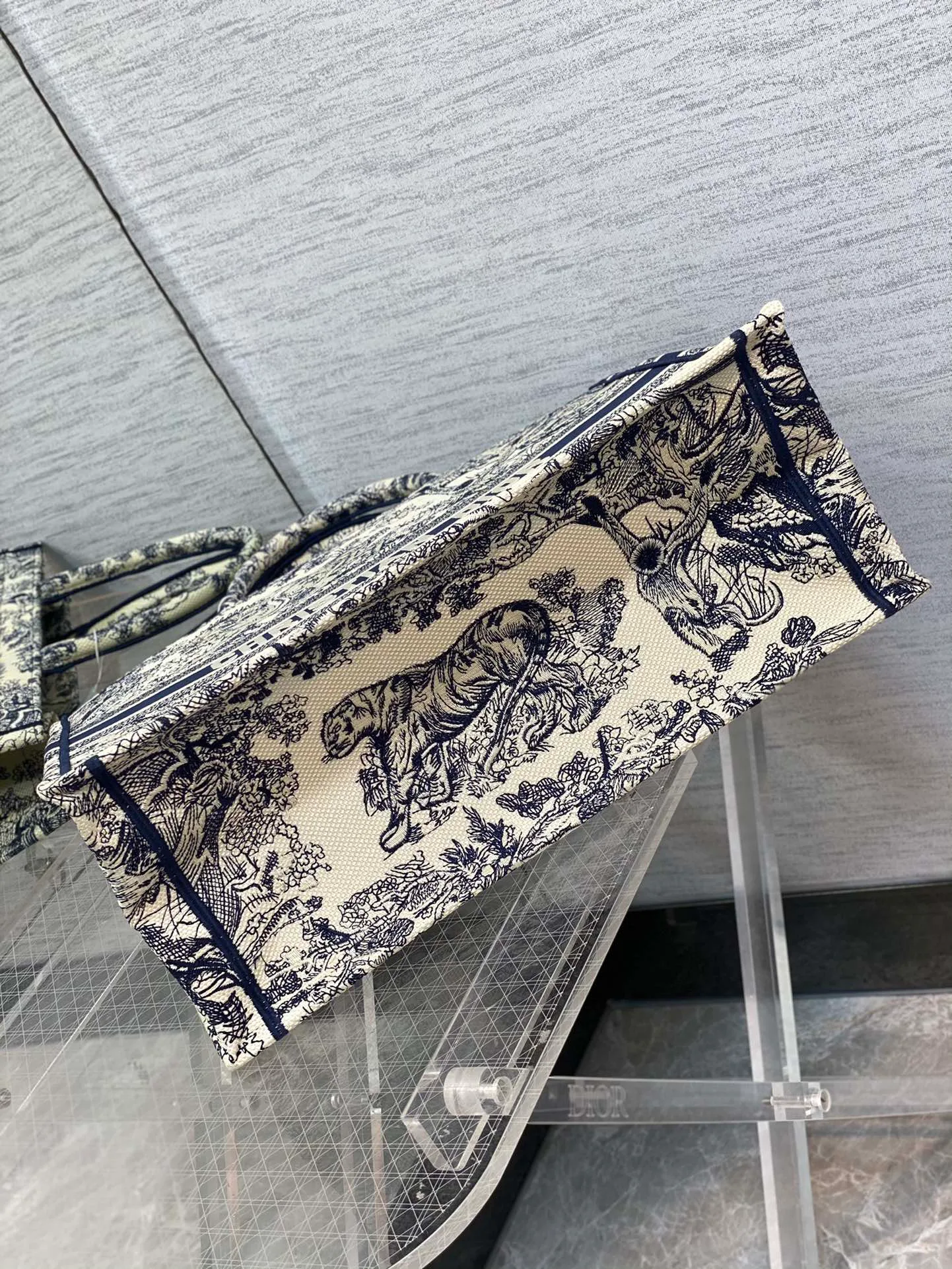 Классические Сумки Женские Christian Dior 82479