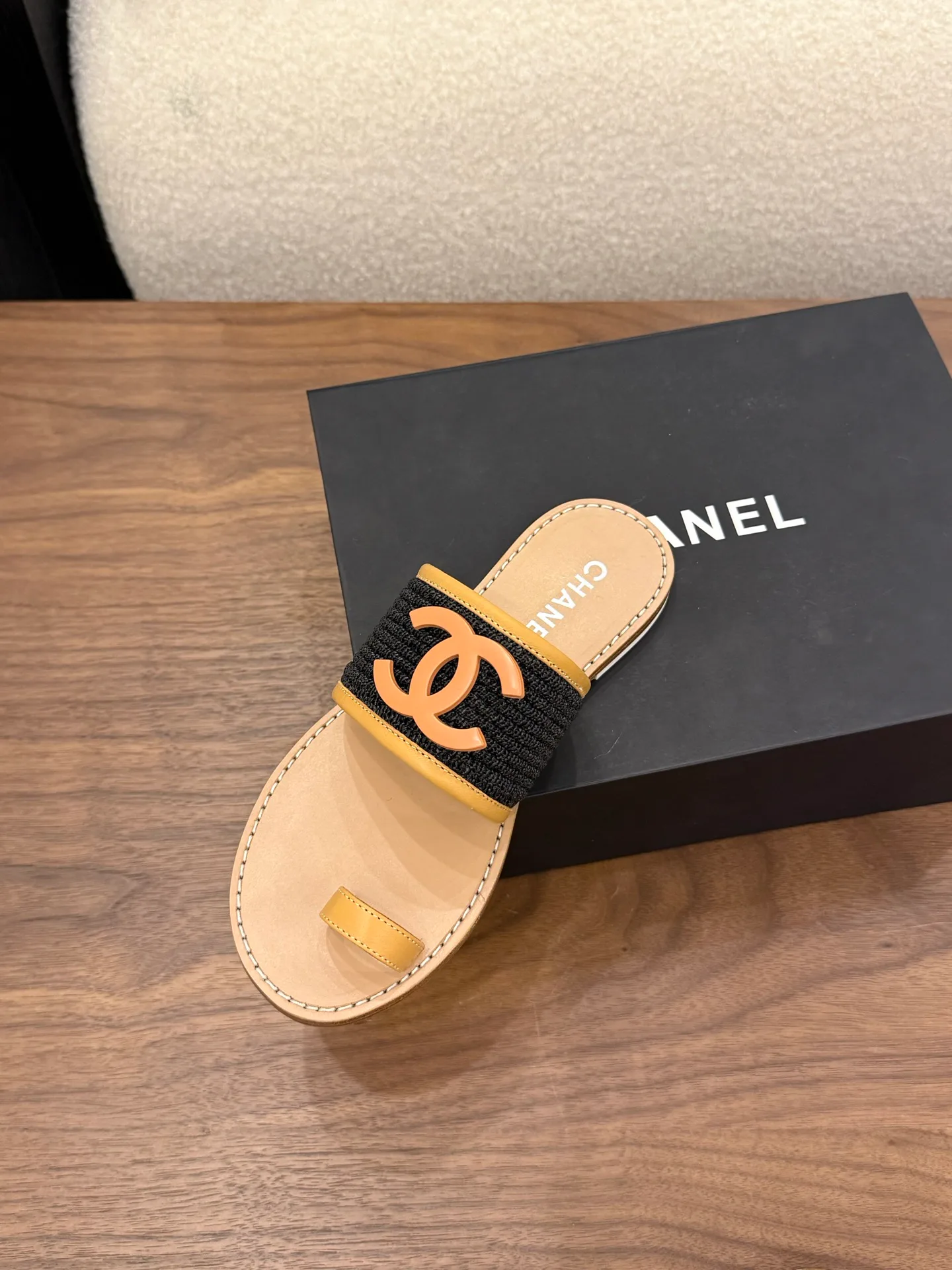 Шлепанцы Женские Chanel 11702055