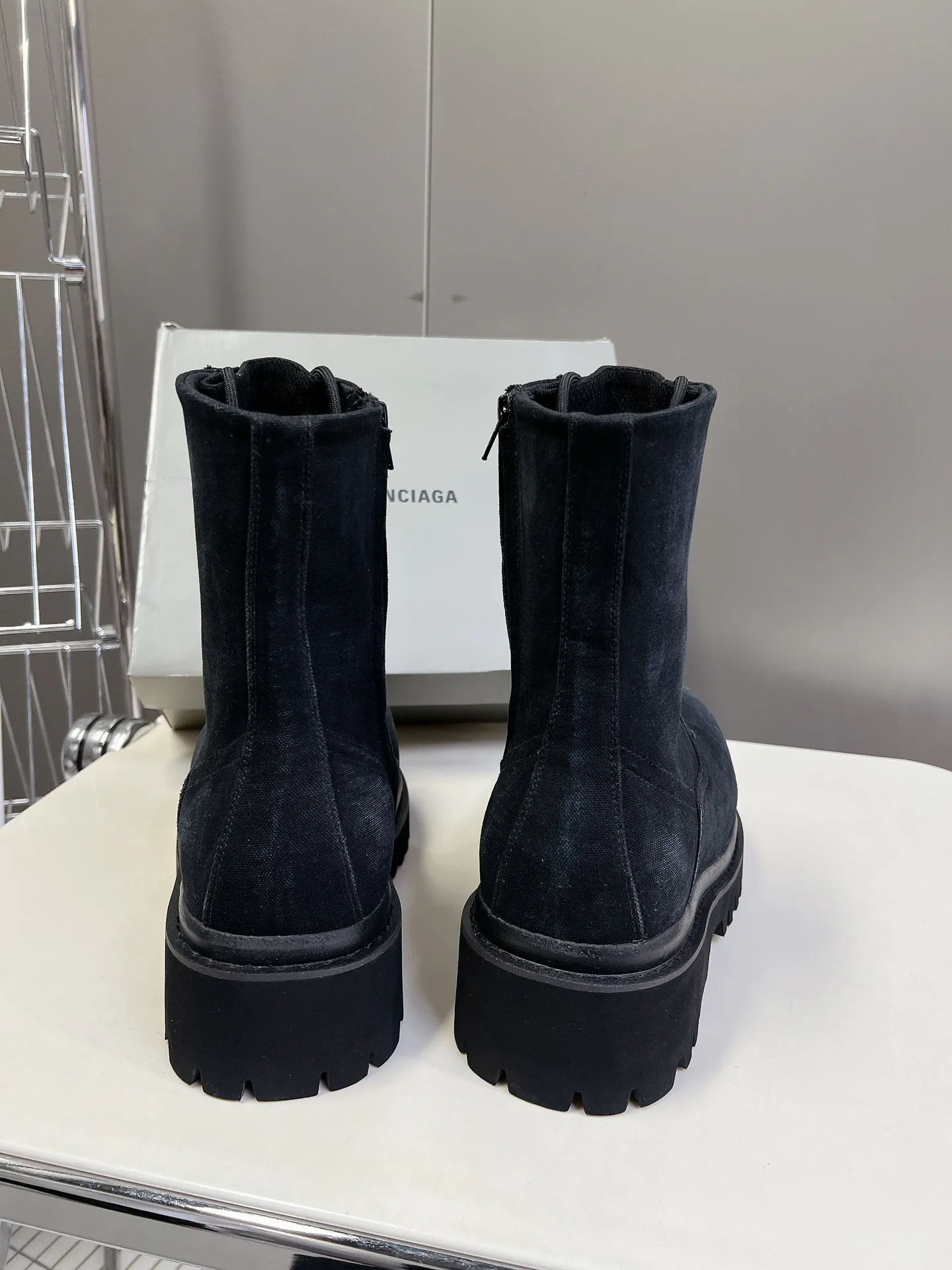 Ботинки Женские Balenciaga 17449298