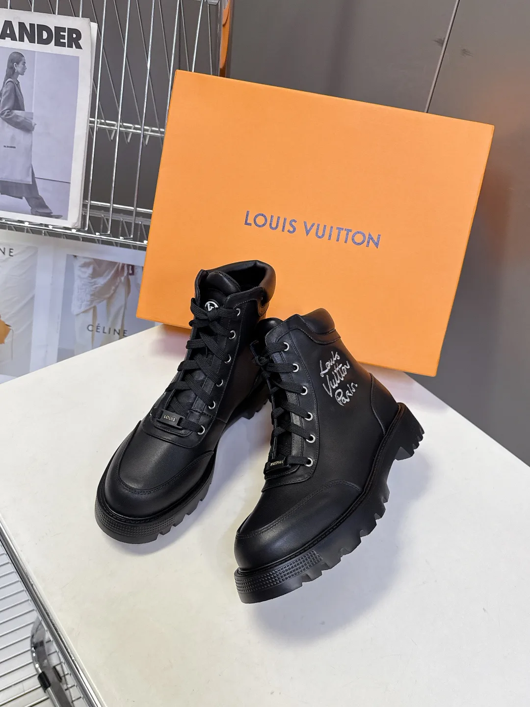 Ботинки Женские Louis Vuitton 114975