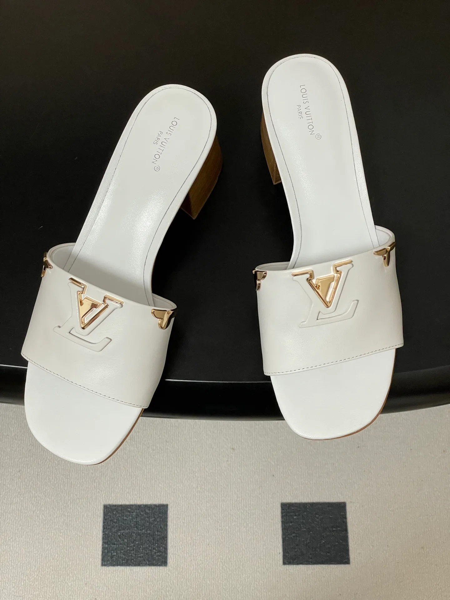 Сандалии Женские Louis Vuitton 11628728