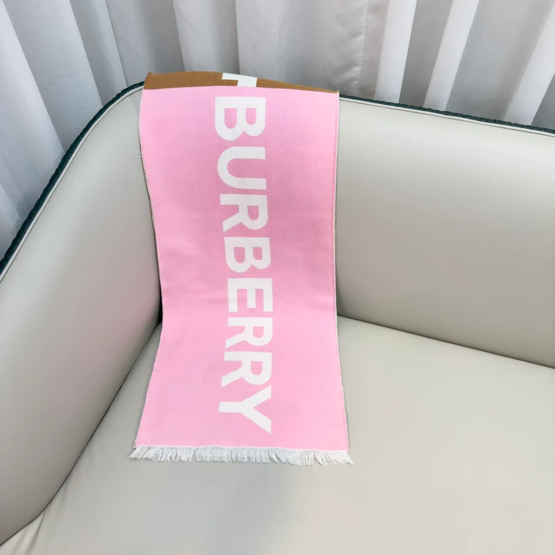 Шарфы Burberry 2240