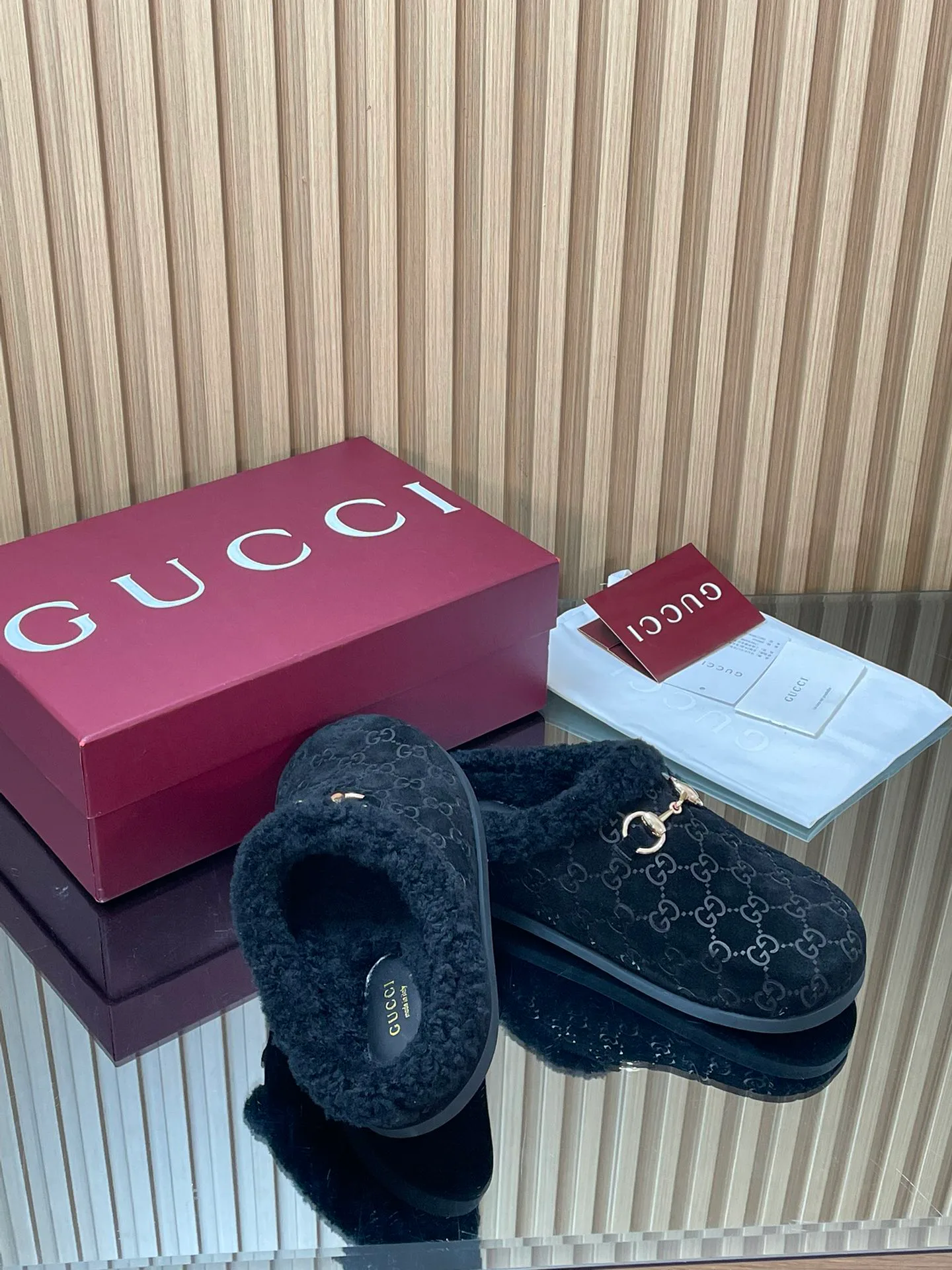 Тапочки Женские Gucci 18703252