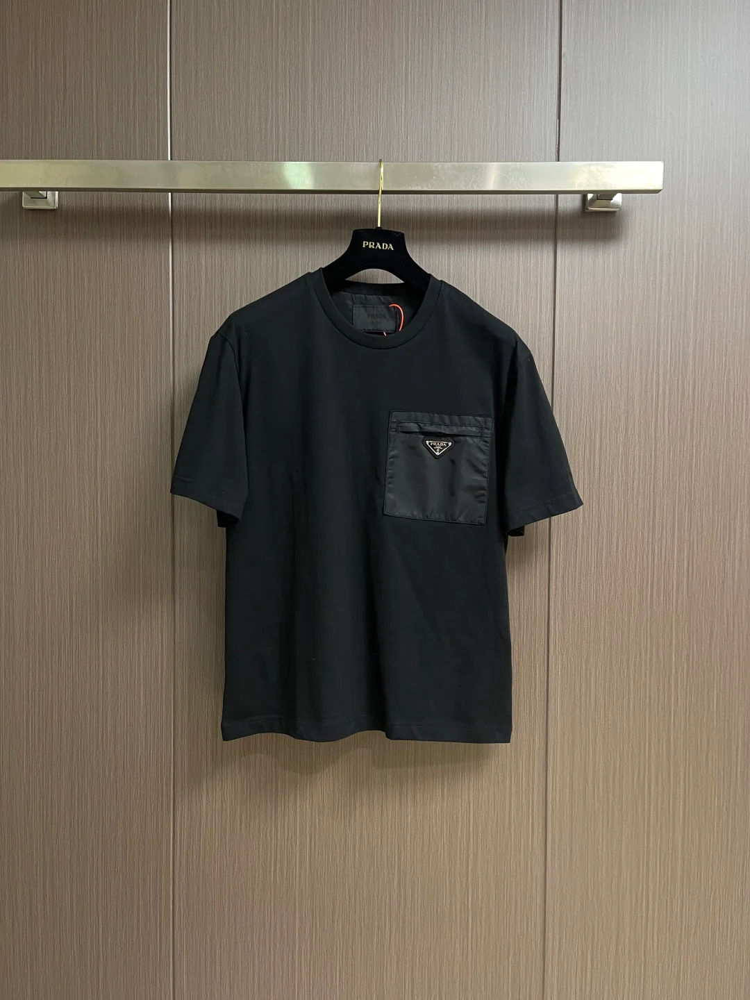 Футболки Женские Prada 18191379