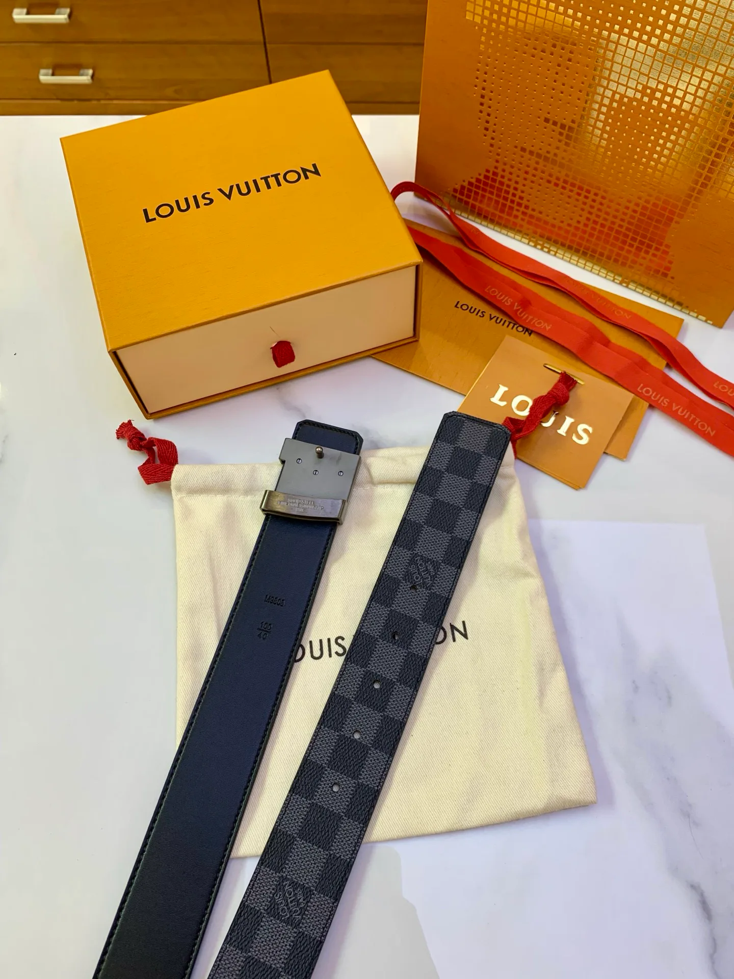 Ремни Louis Vuitton 17682153