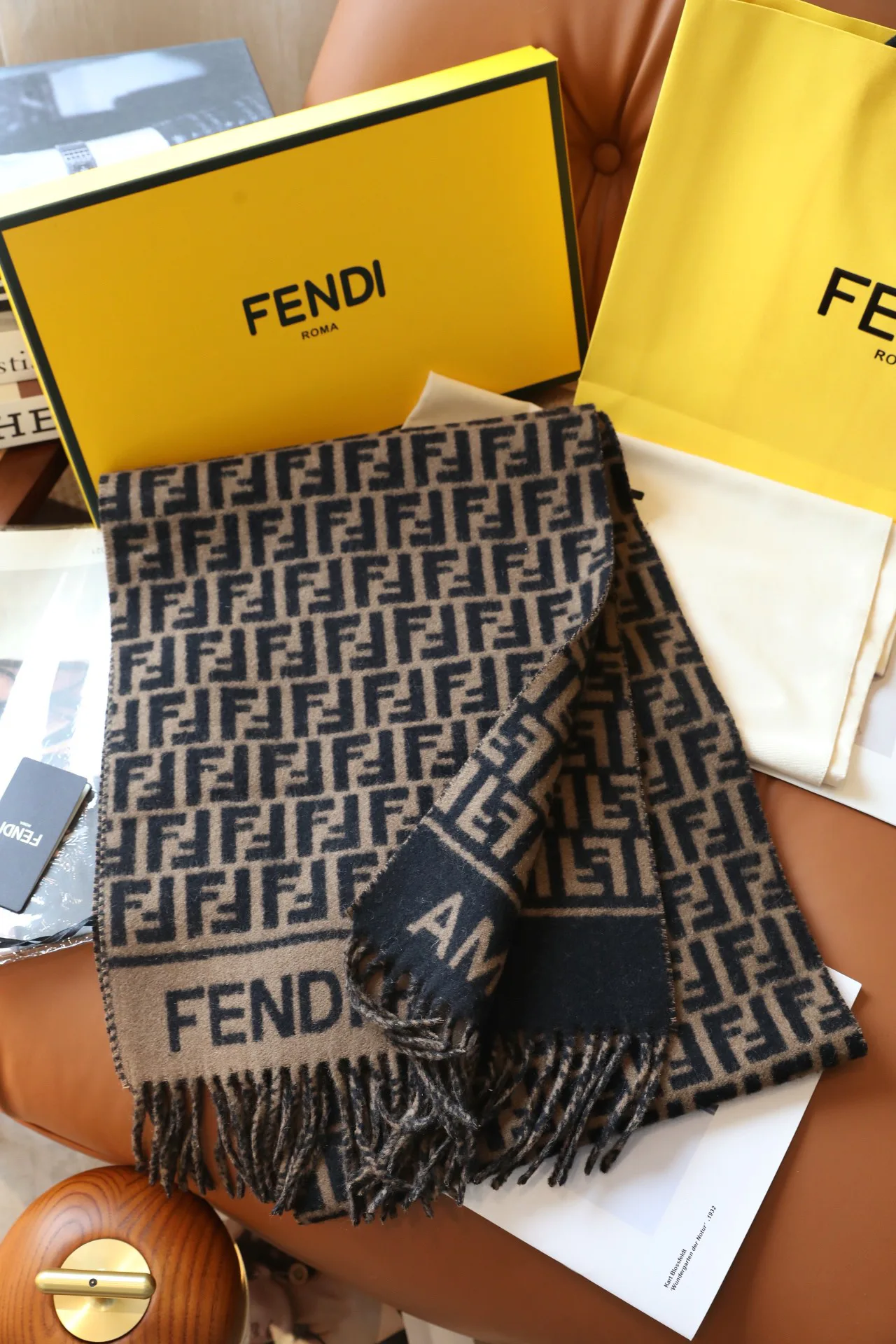 Шарфы Fendi 1615