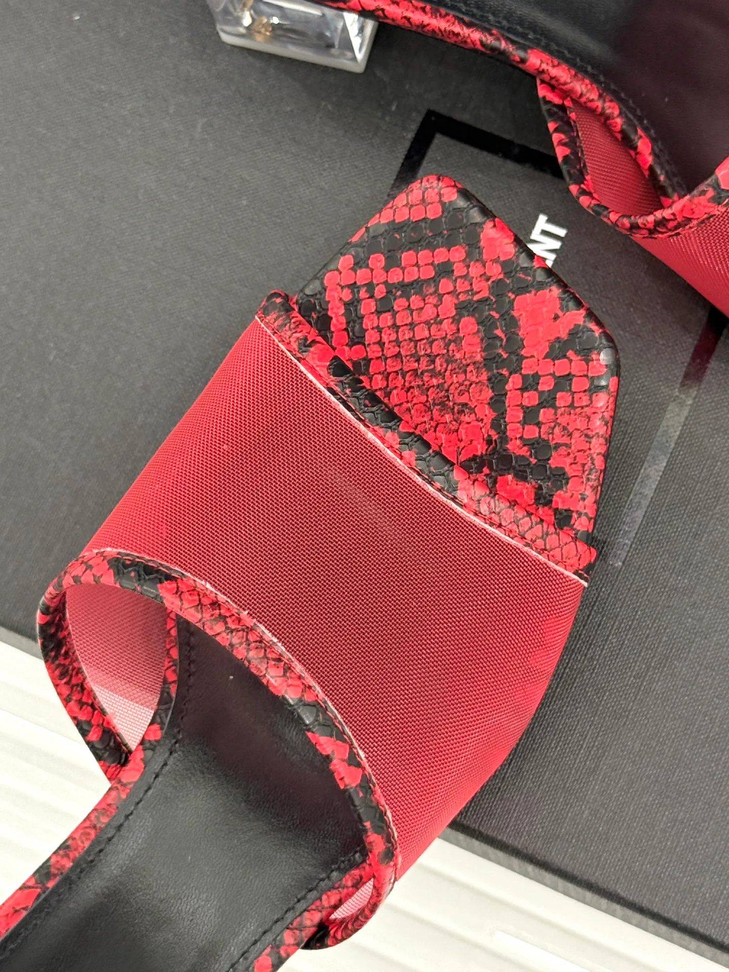Босоножки Женские Saint Laurent 17024886