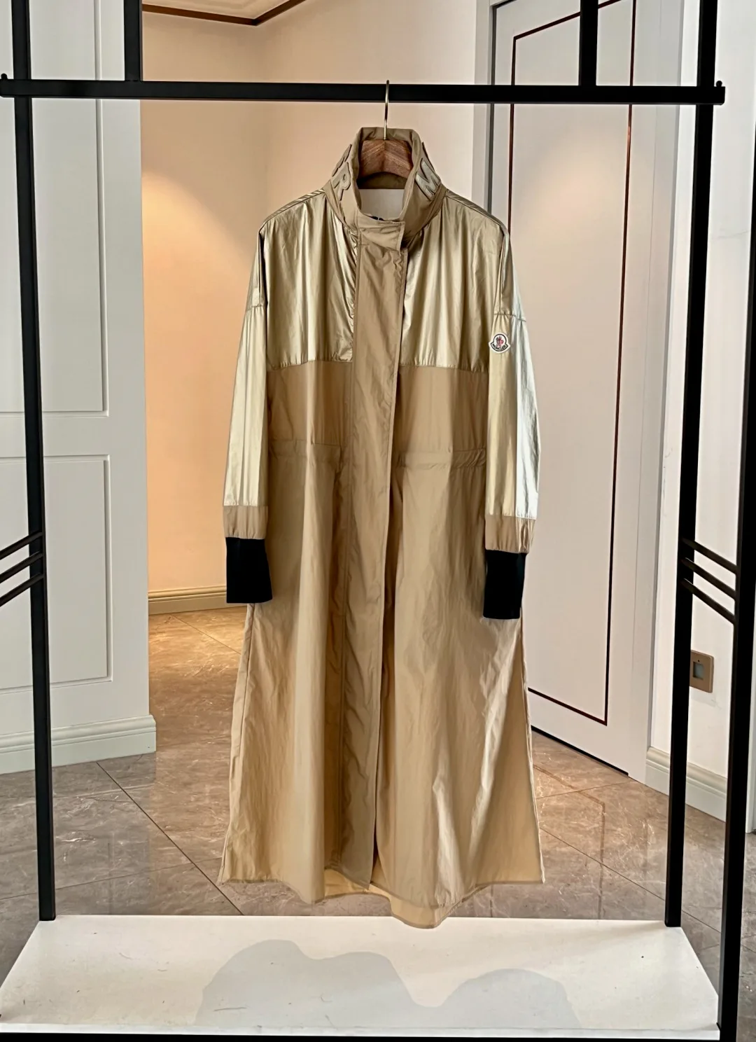 Куртки И Пуховики Женские Moncler 11489415