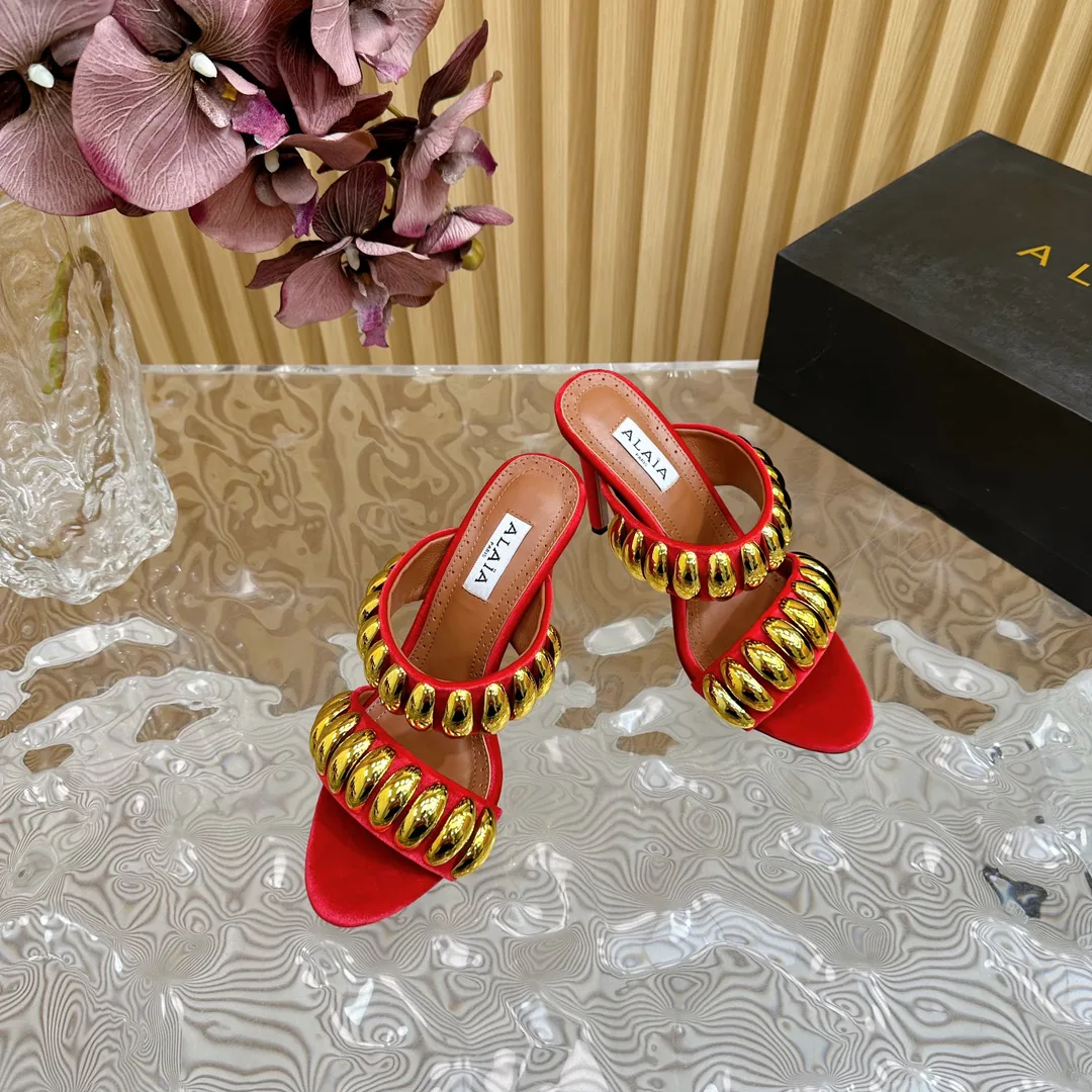 Босоножки Женские Alaia 2026