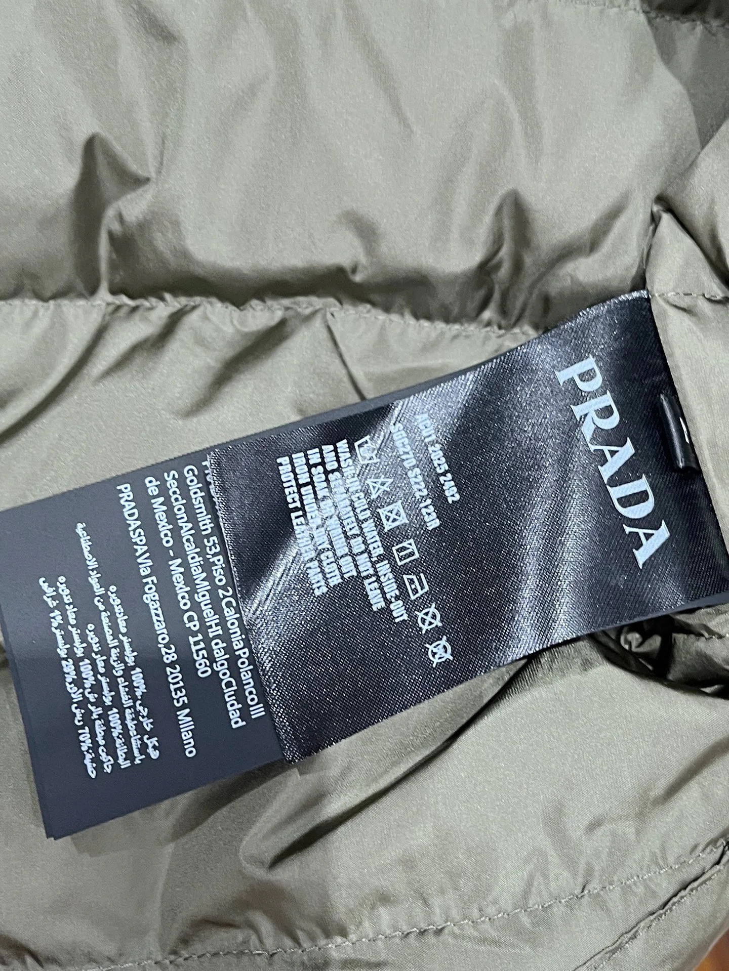 Куртки И Пуховики Женские Prada 18537445
